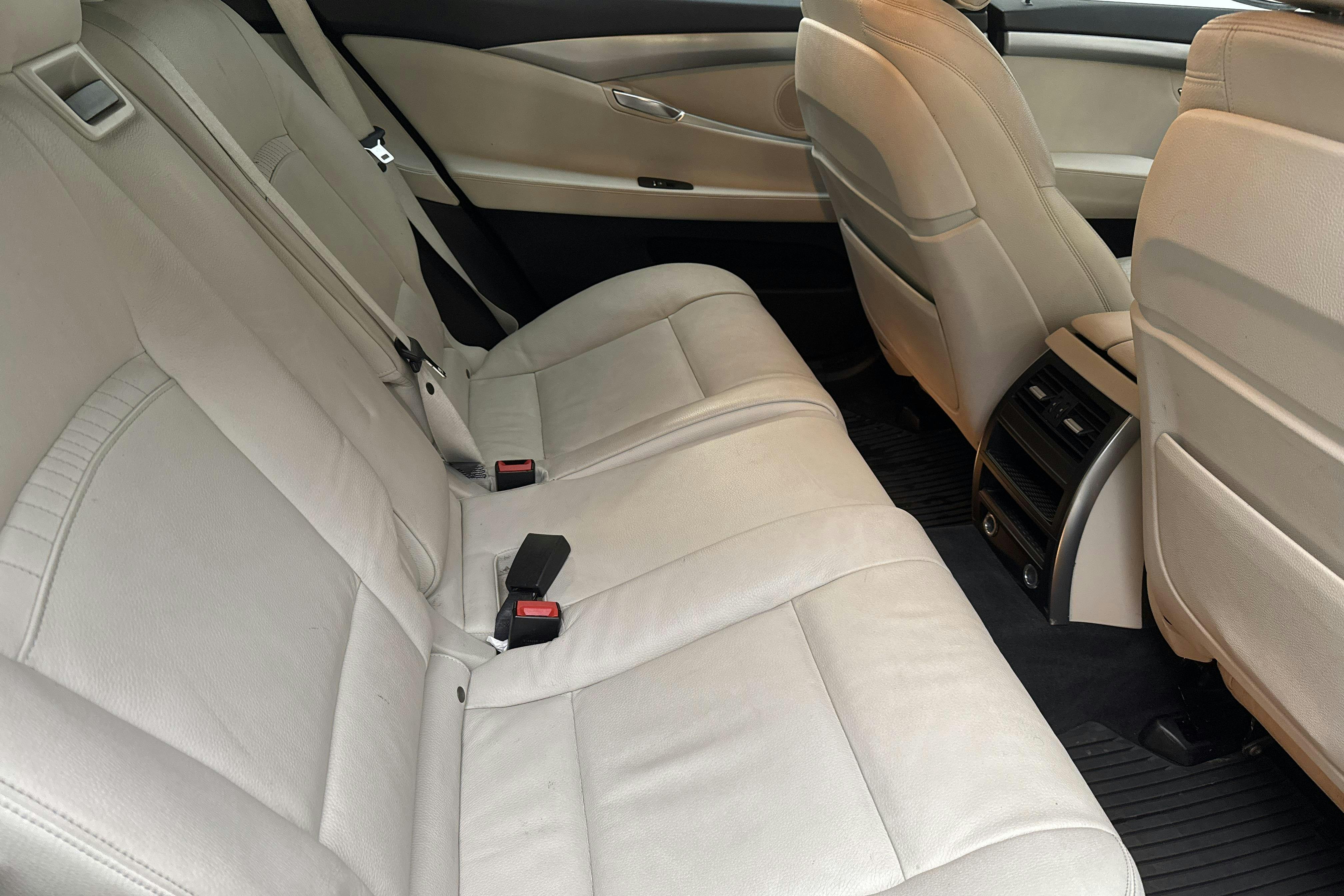 BMW 530d GT xDrive, F07 (258hk) - 332 780 km - Automatic - black - 2016