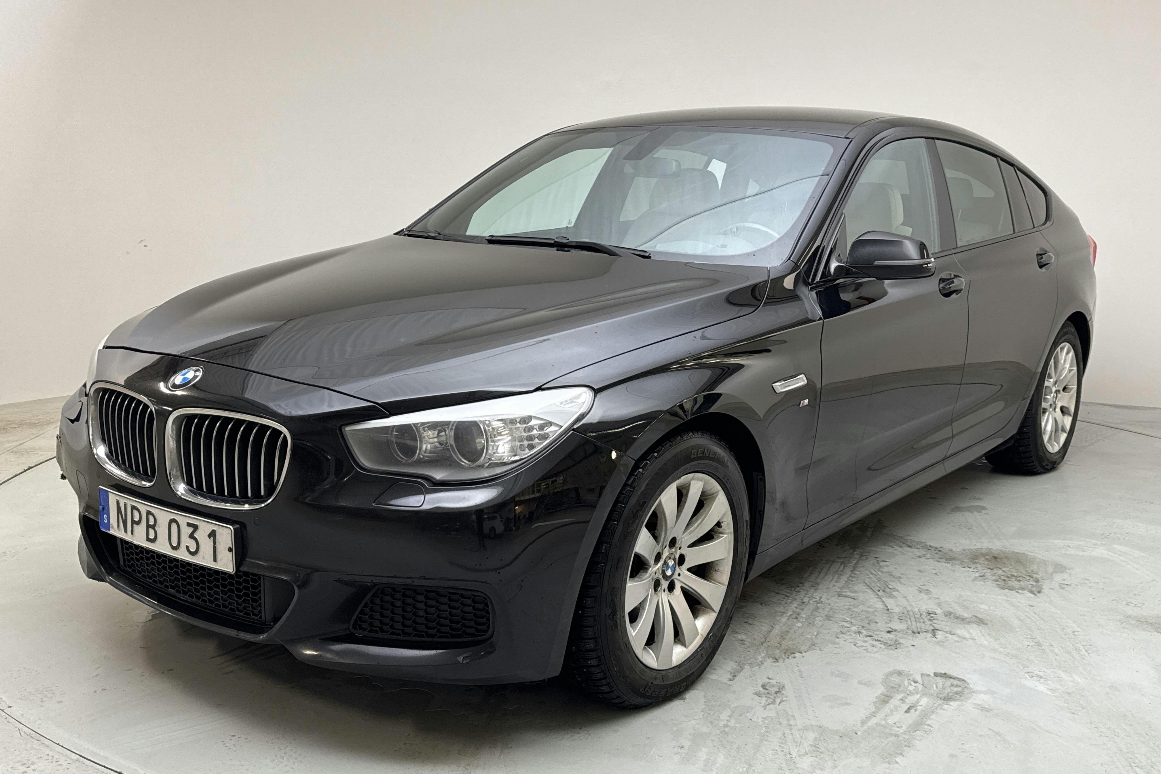 BMW 530d GT xDrive, F07 (258hk) - 332 780 km - Automatic - black - 2016