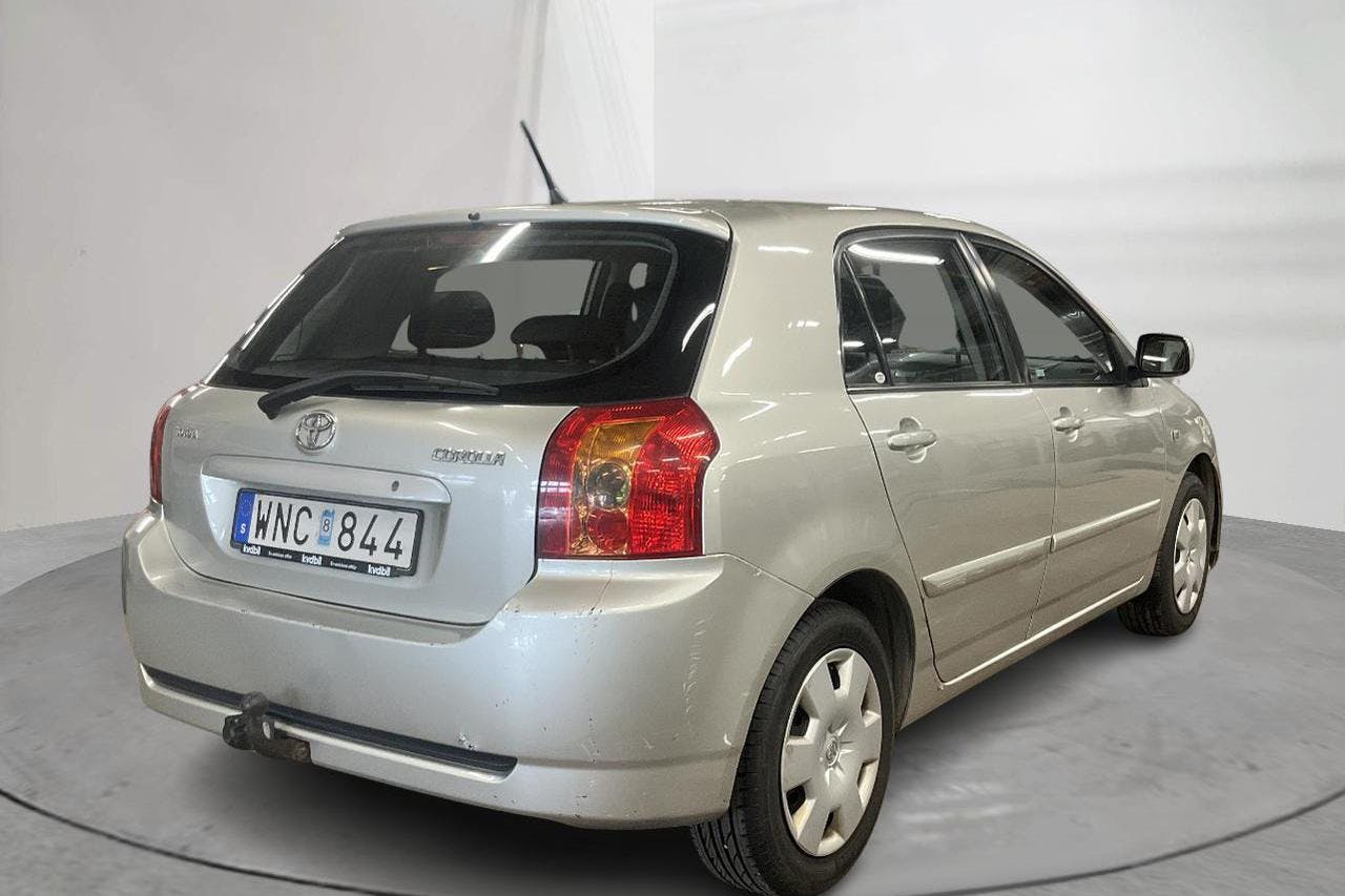 Toyota Corolla 1.6 5dr (110hk) - 204 310 km - Automatic - silver - 2005