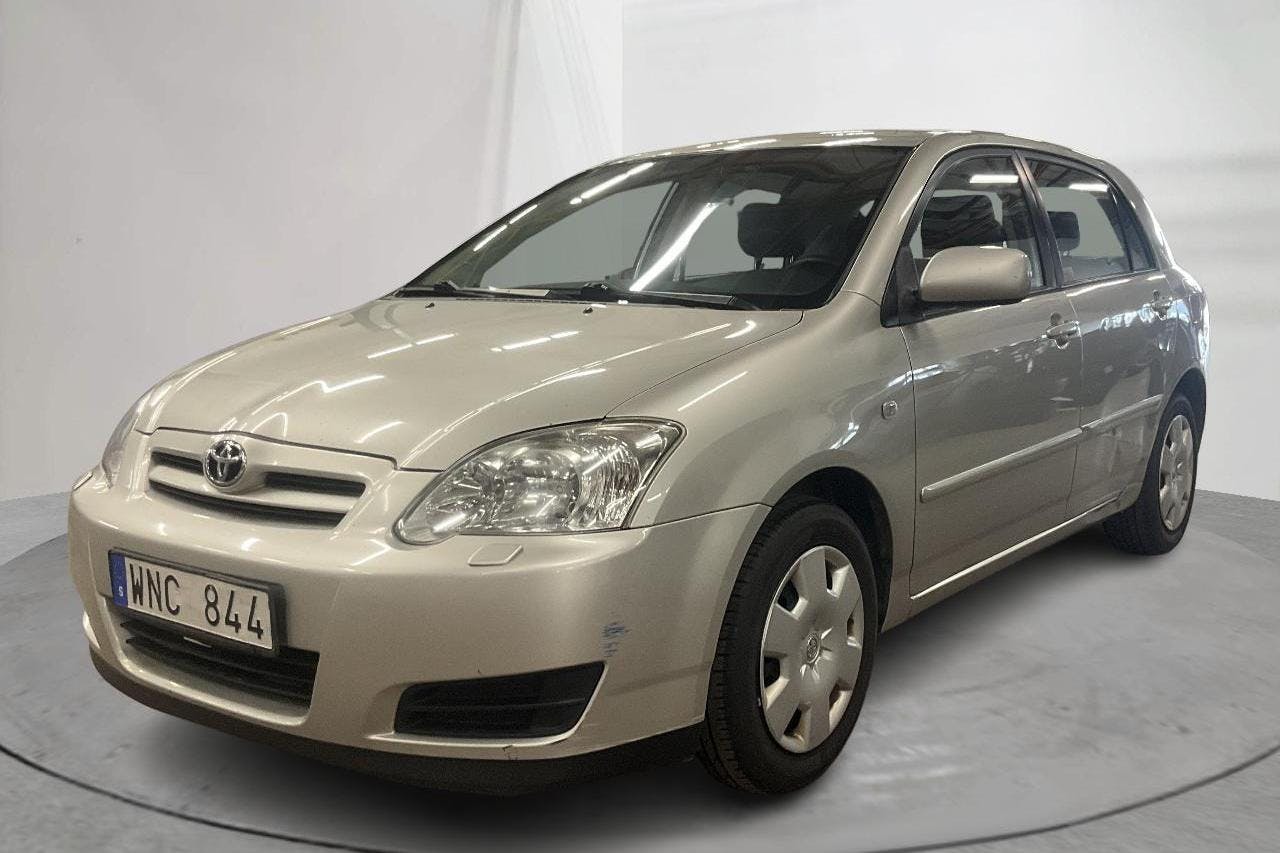Toyota Corolla 1.6 5dr (110hk) - 204 310 km - Automatic - silver - 2005