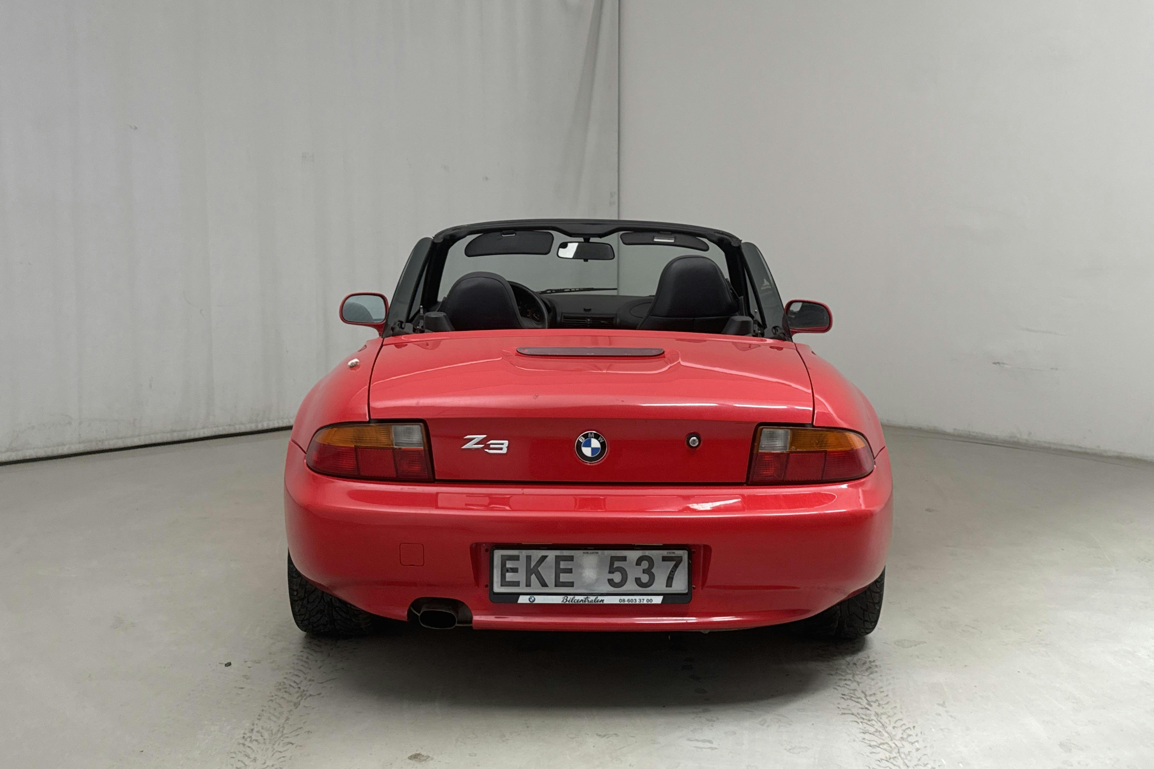 BMW Z3 1.8 Cabriolet (116hk) - 10 734 mil - Manuell - röd - 1996