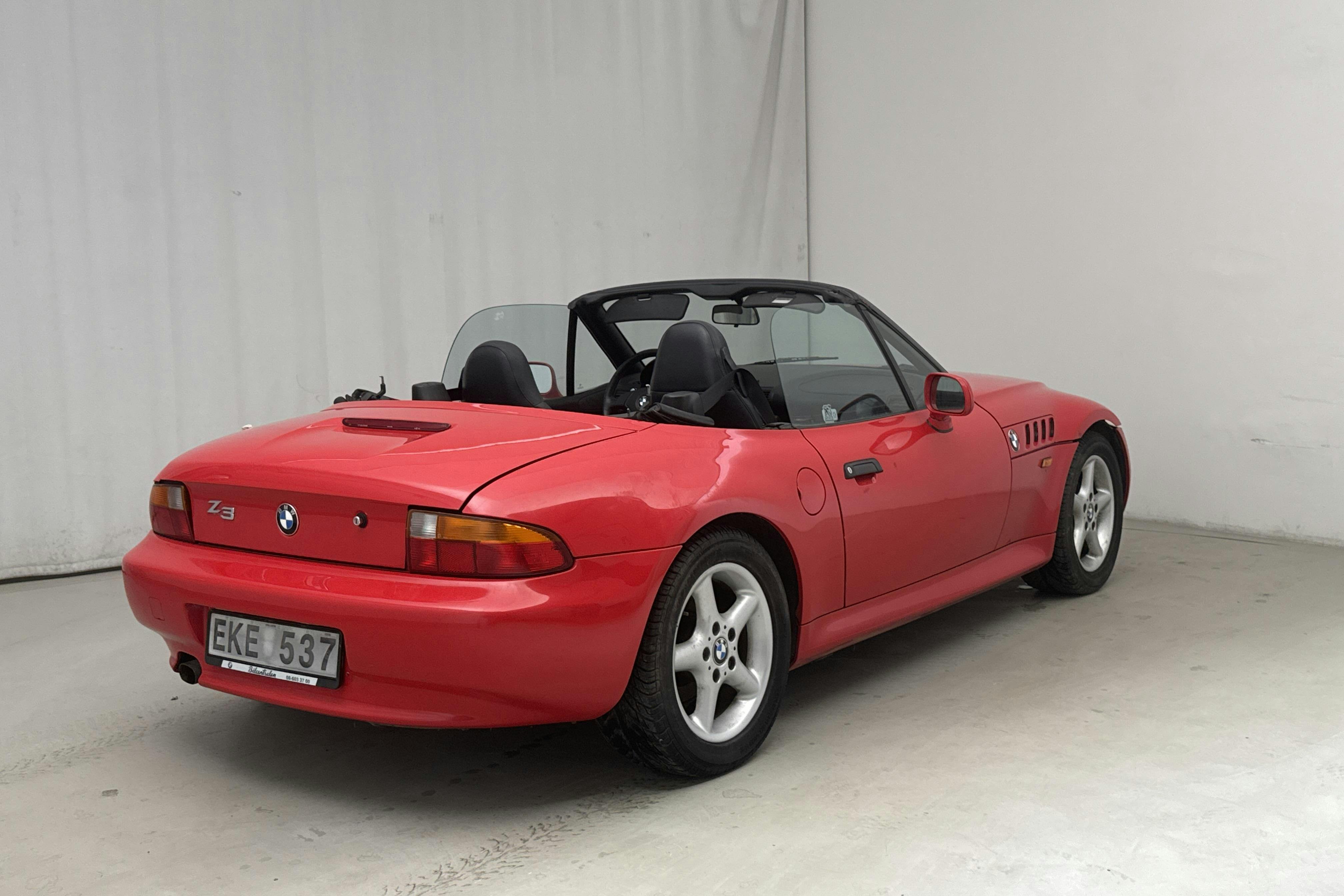 BMW Z3 1.8 Cabriolet (116hk) - 10 734 mil - Manuell - röd - 1996