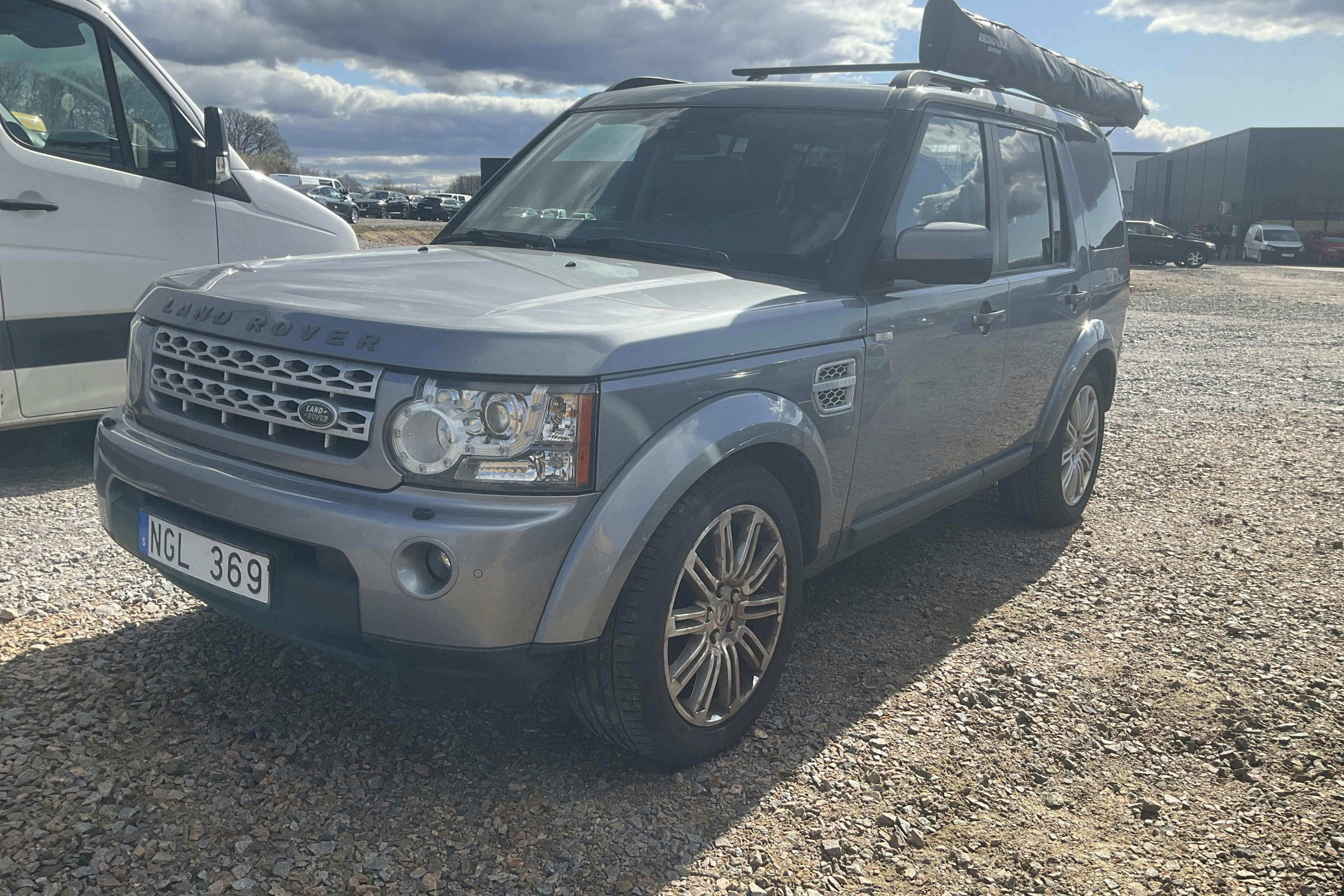 Land Rover Discovery 4 3.0 SDV6 (255hk) - 165 630 km - Automatic - gray - 2013