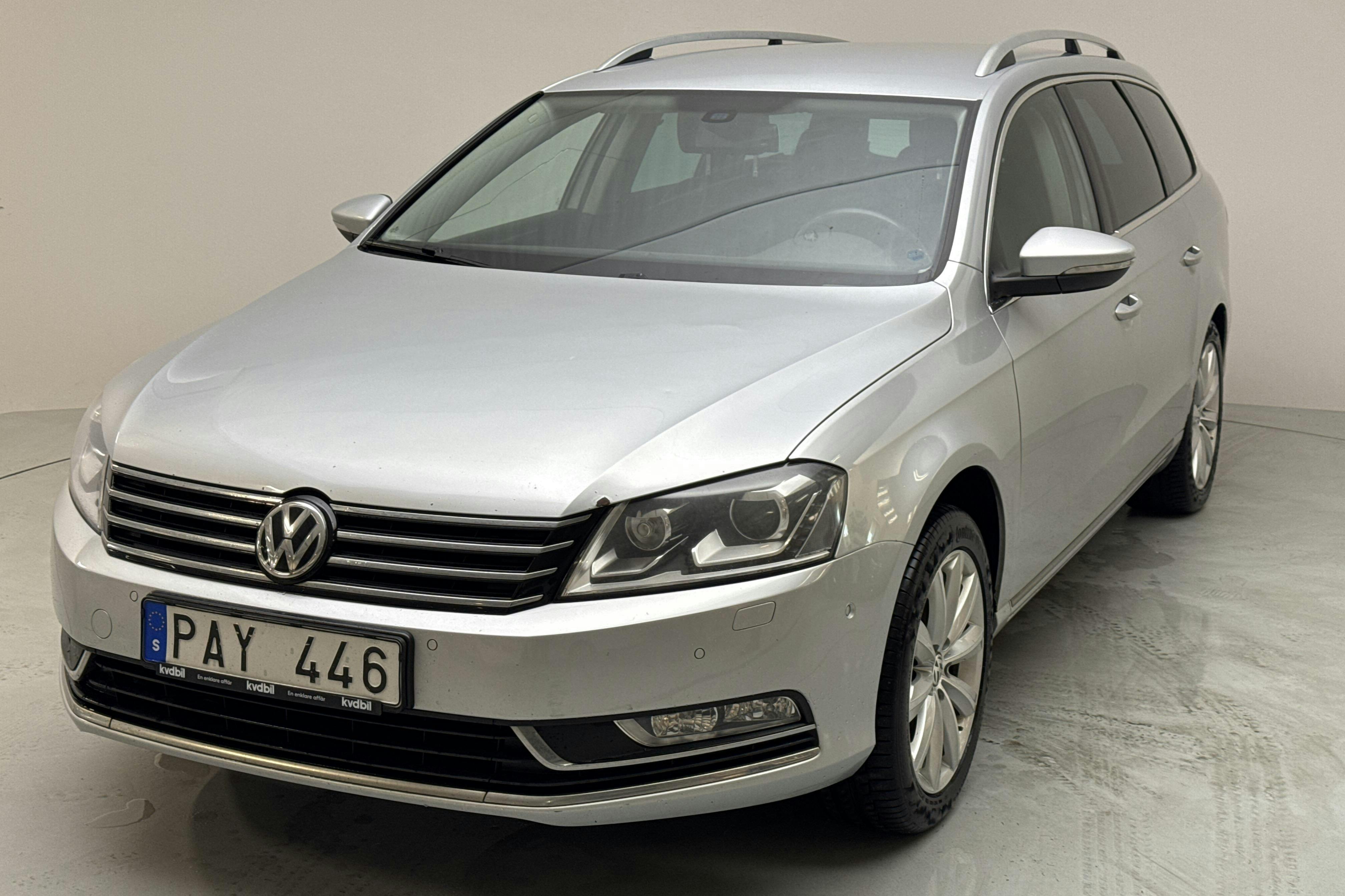 VW Passat 1.4 TSI EcoFuel Variant (150hk) - 217 950 km - Manual - silver - 2013