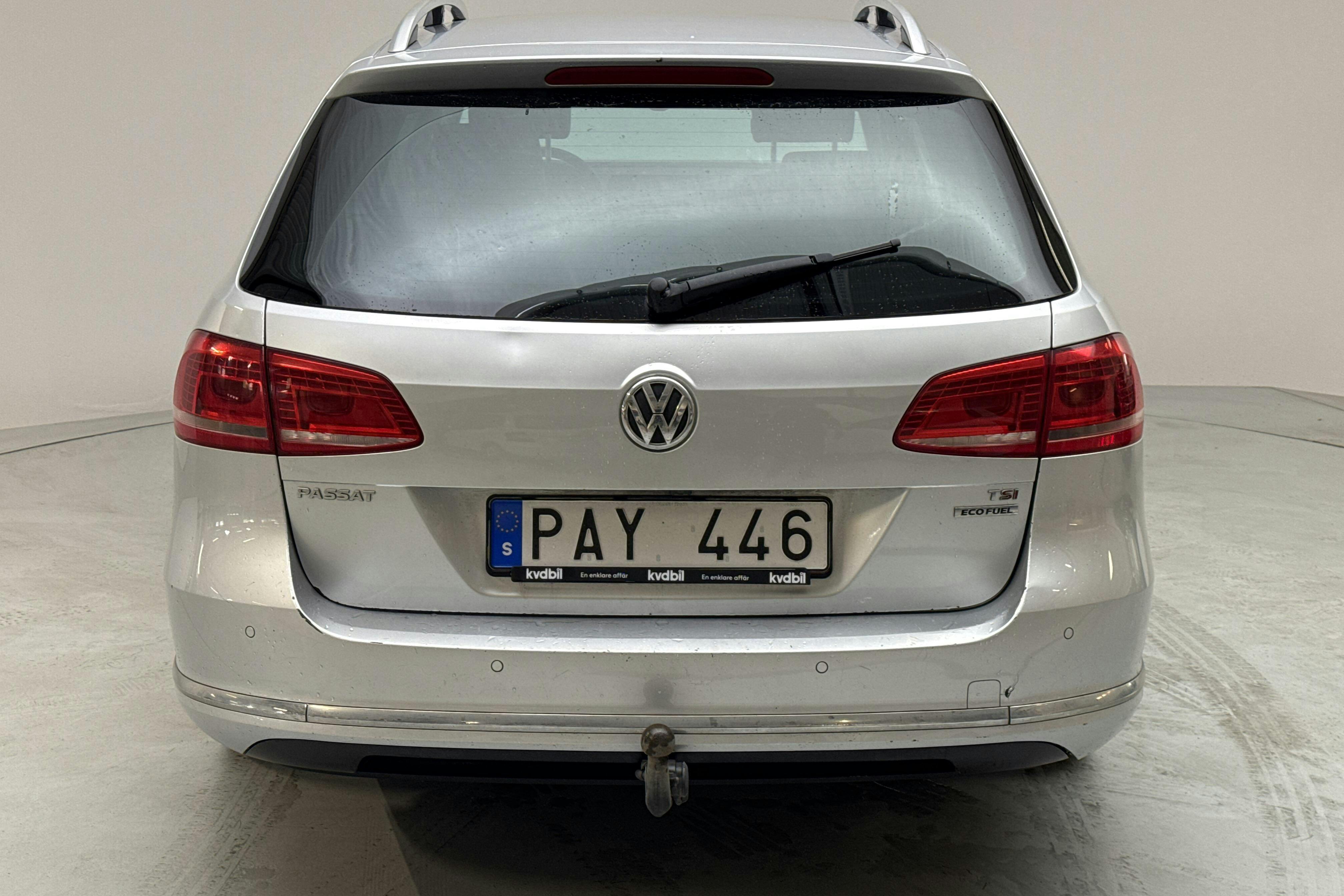 VW Passat 1.4 TSI EcoFuel Variant (150hk) - 217 950 km - Manual - silver - 2013