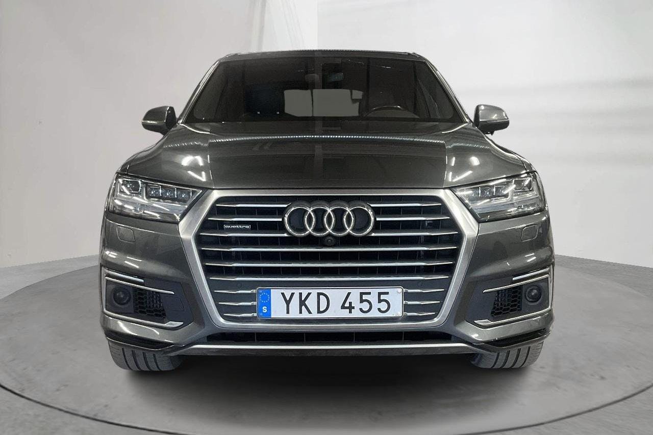 Audi Q7 3.0 TDI e-tron quattro (258hk) - 155 220 km - Automatic - gray - 2017