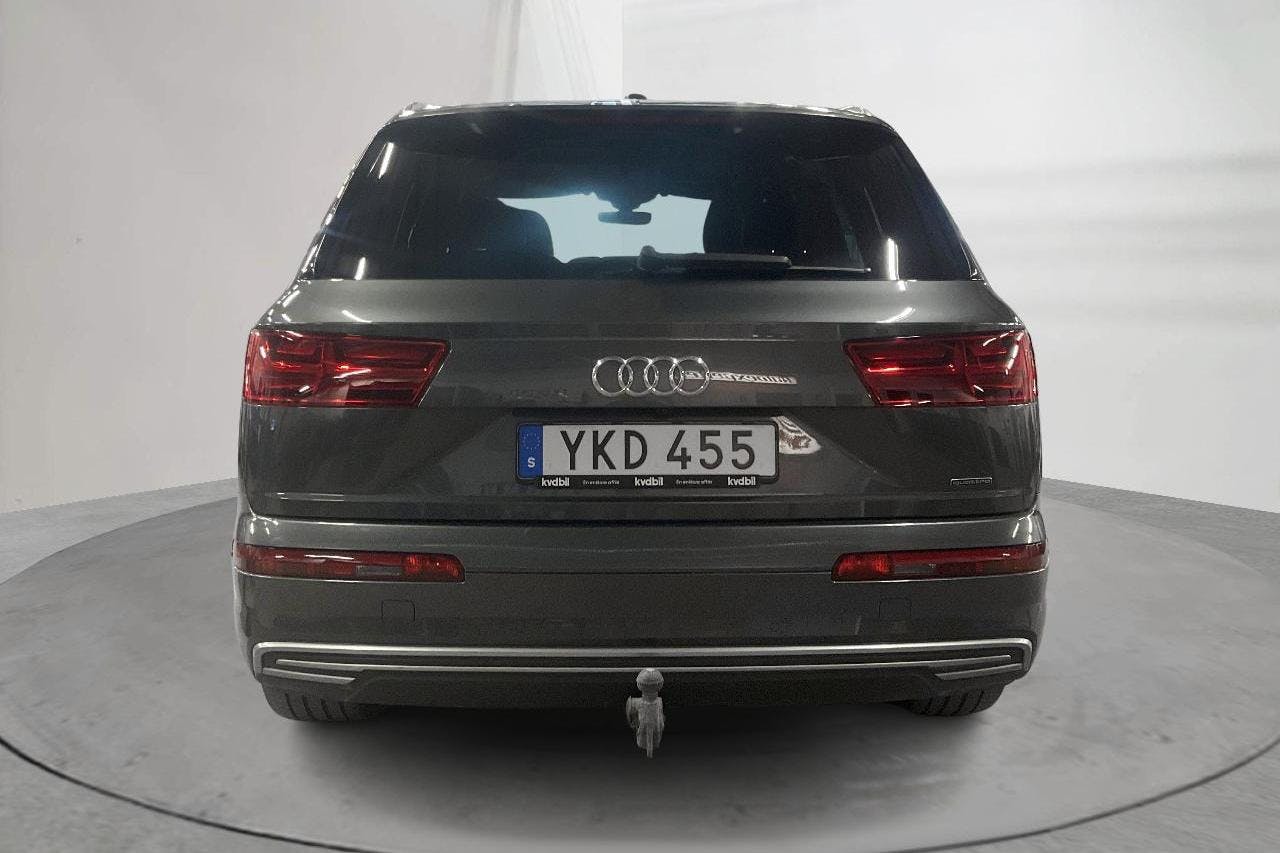 Audi Q7 3.0 TDI e-tron quattro (258hk) - 155 220 km - Automatic - gray - 2017