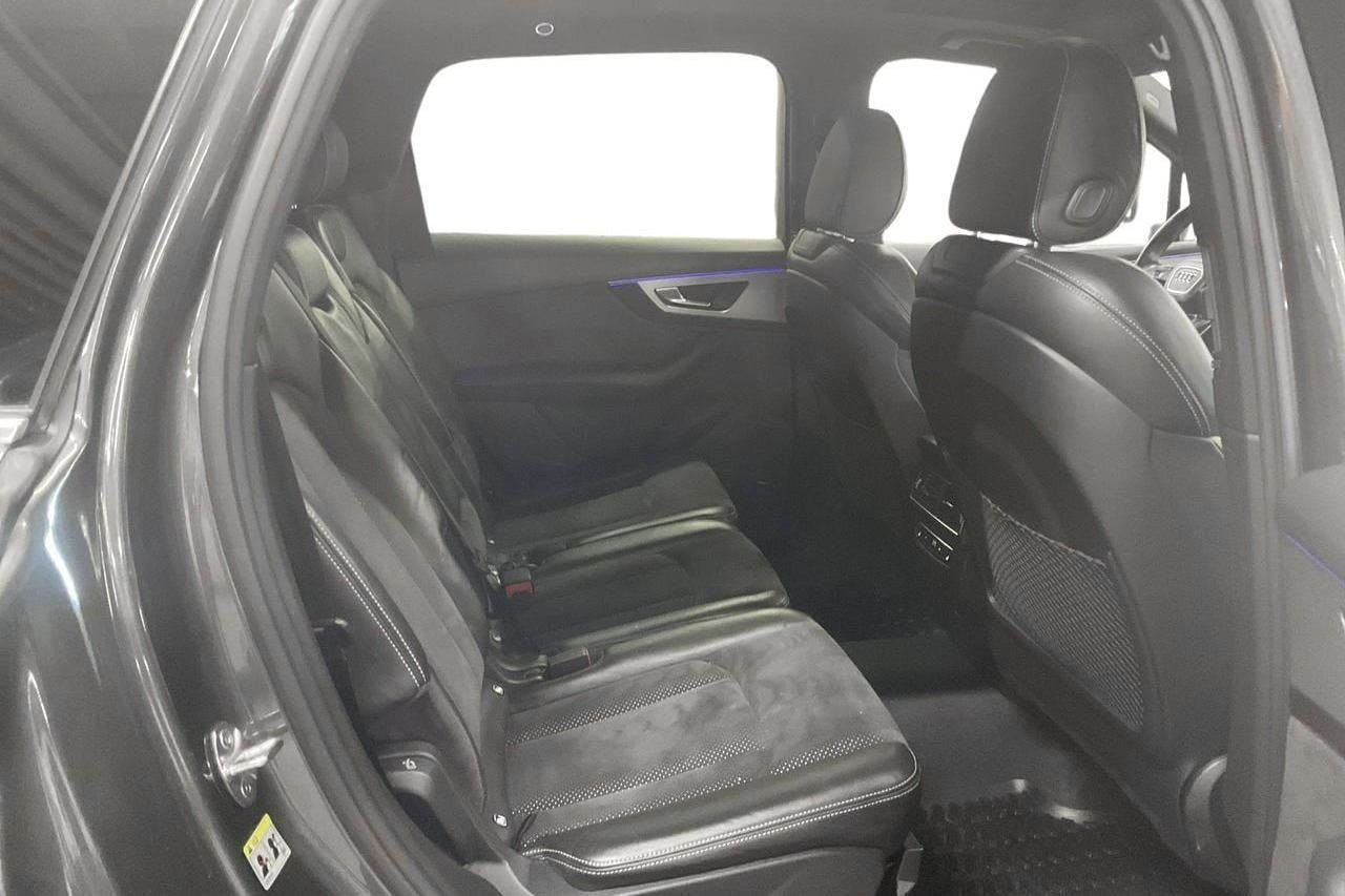 Audi Q7 3.0 TDI e-tron quattro (258hk) - 155 220 km - Automatic - gray - 2017