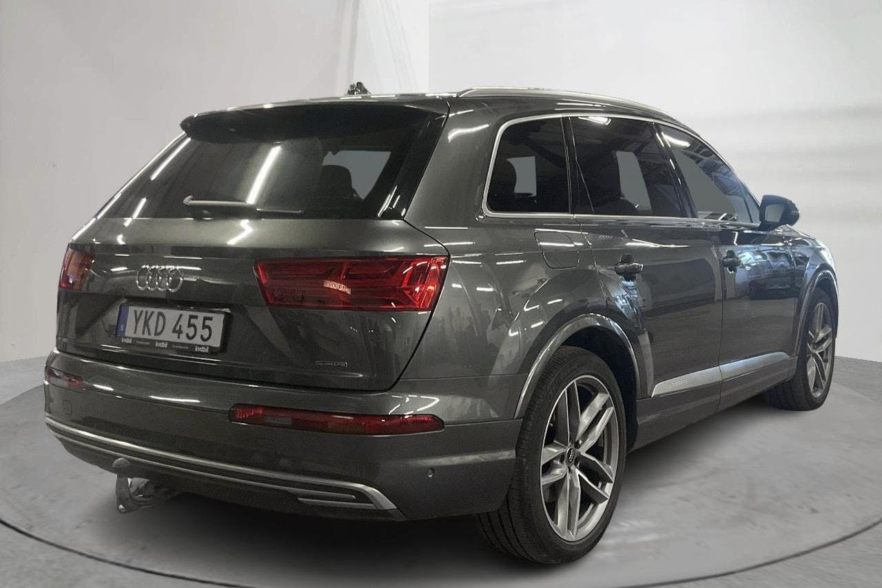 Audi Q7 3.0 TDI e-tron quattro (258hk) - 155 220 km - Automatic - gray - 2017