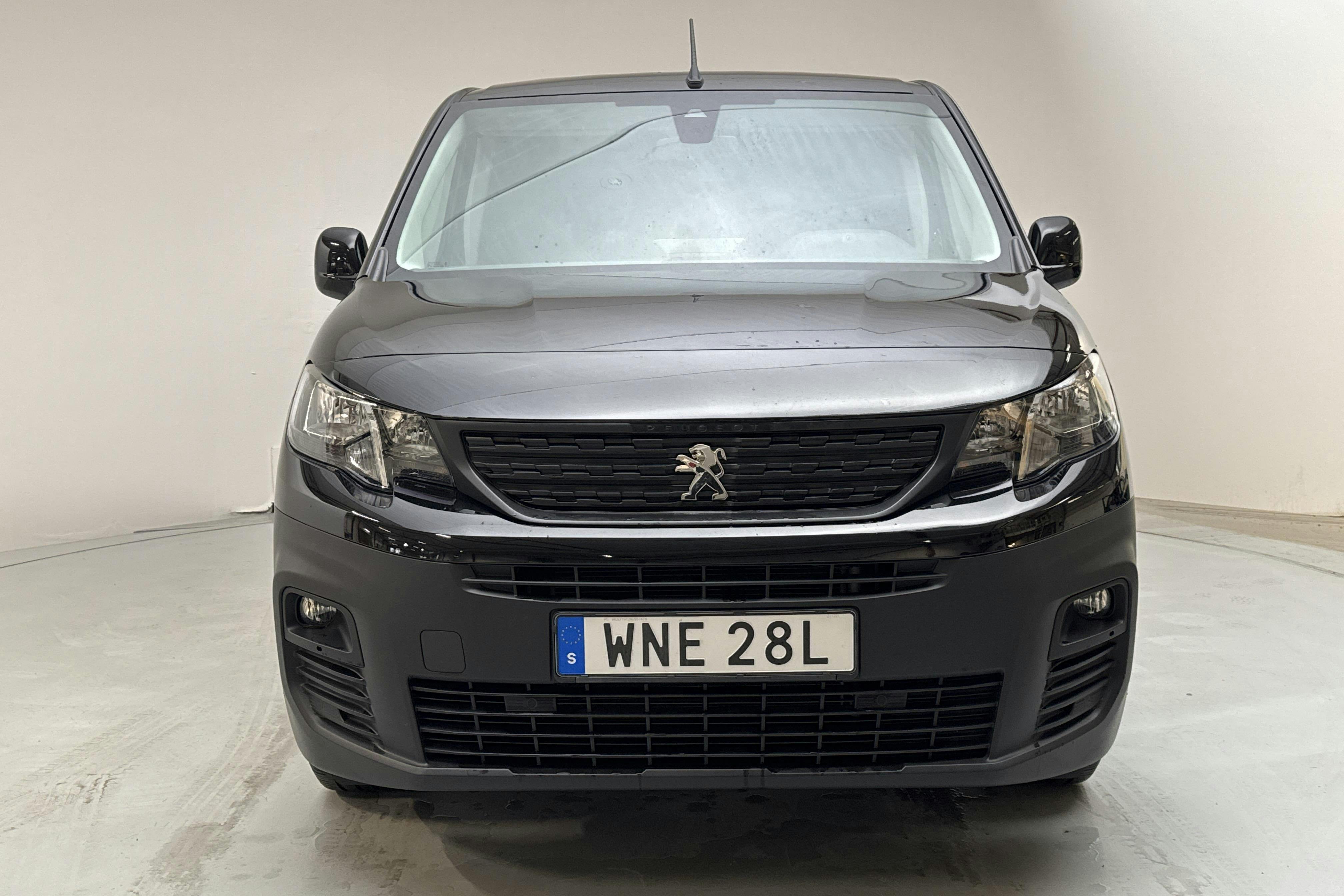 Peugeot Partner 1.5 HDI Skåp (100hk) - 19 420 km - Manual - black - 2022