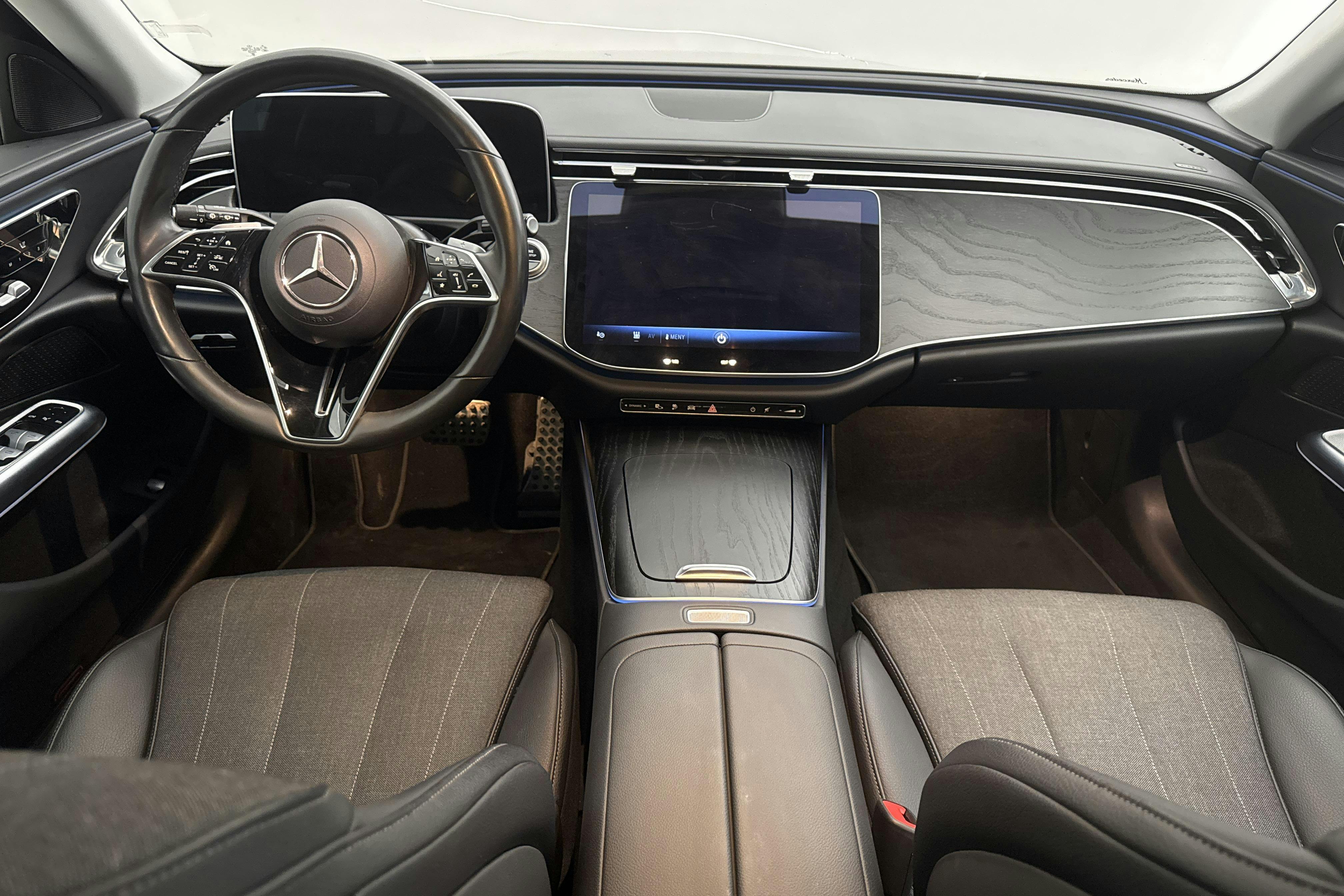 Mercedes E 300 de 4Matic Kombi S214 (313hk) - 28 490 km - Automaatne - hall - 2024