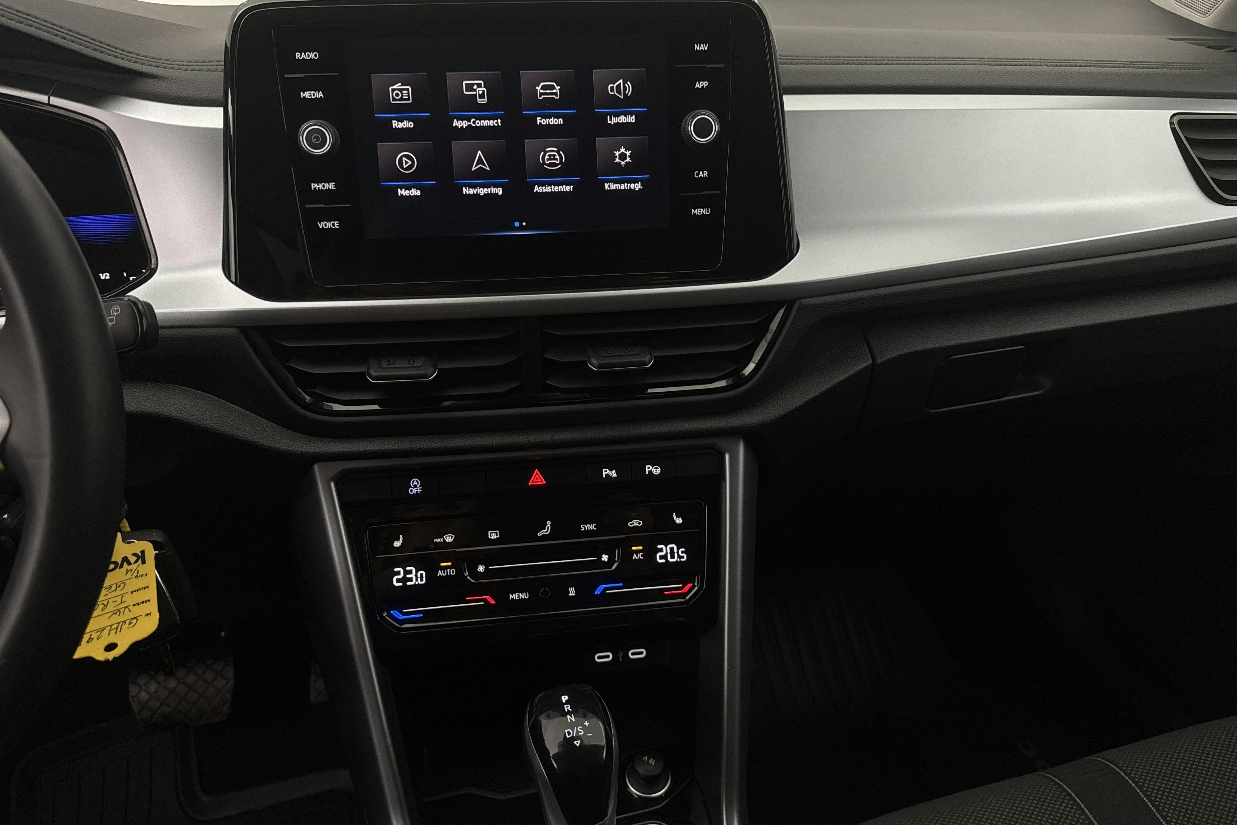 VW T-Roc 1.5 TSI (150hk) - 35 380 km - Automatic - gray - 2023