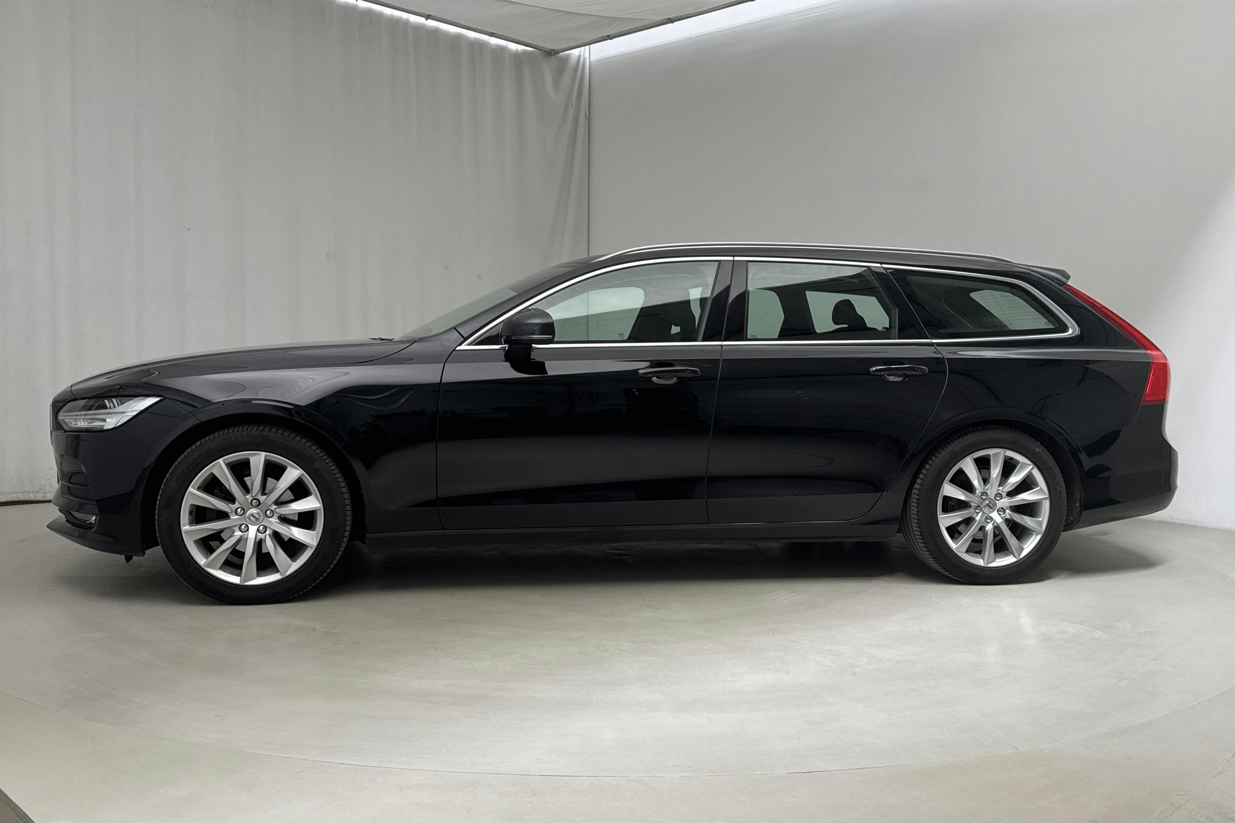 Volvo V90 D3 (150hk) - 192 310 km - Automatic - black - 2018