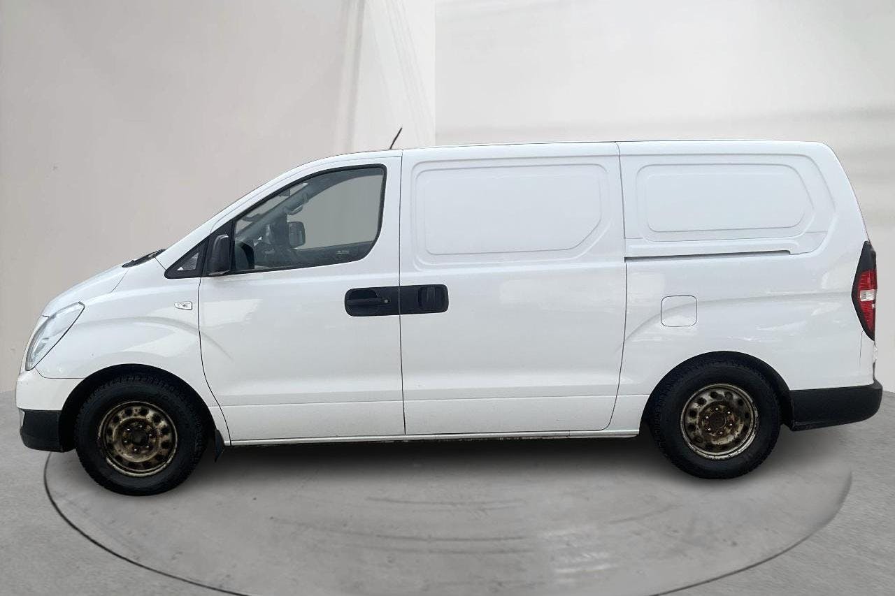 Hyundai H-1 2.5 CRDi Skåp (136hk) - 20 763 mil - Manuell - vit - 2013