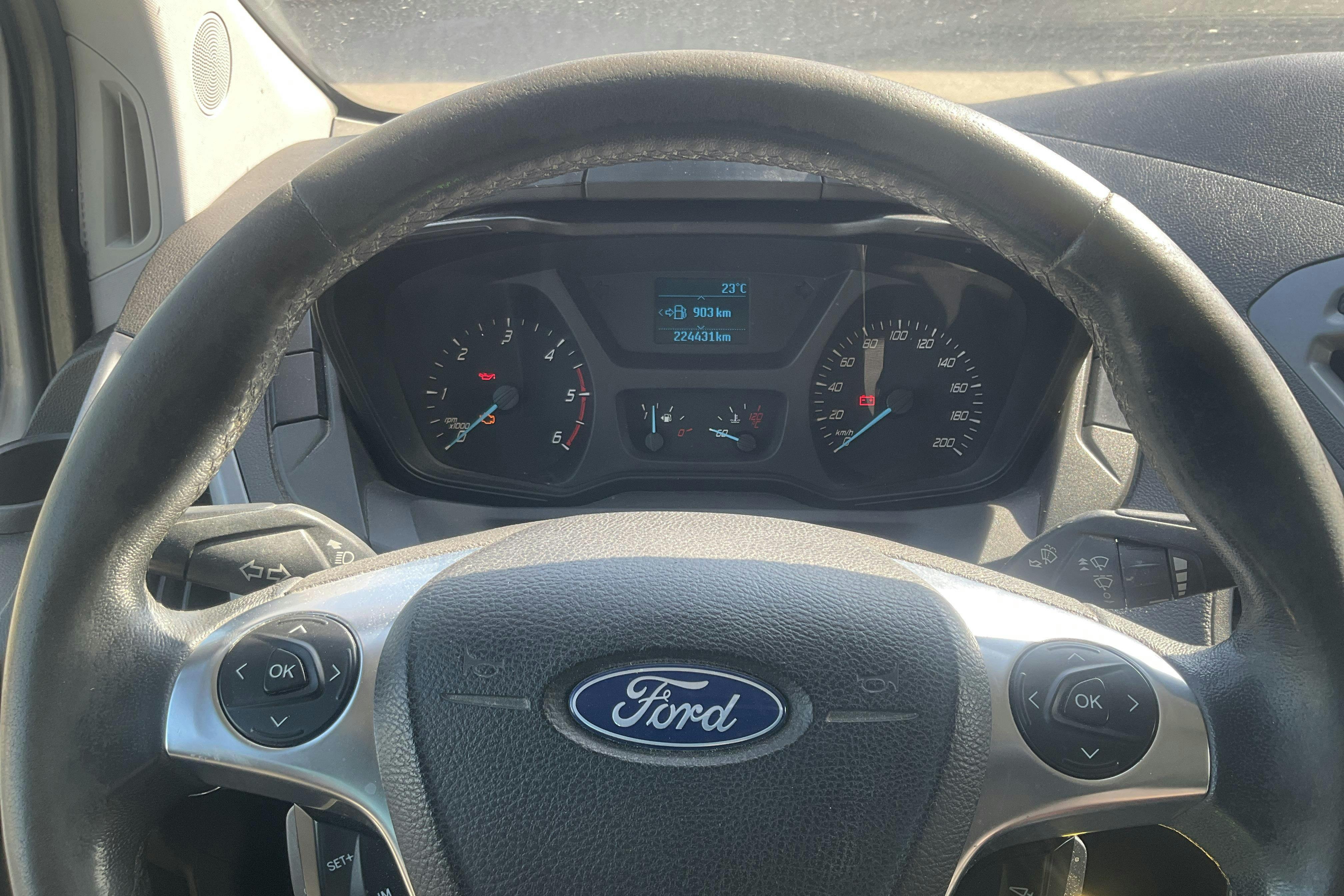 Ford Transit Custom 310 (155hk) - 224 430 km - Käsitsi - hall - 2014