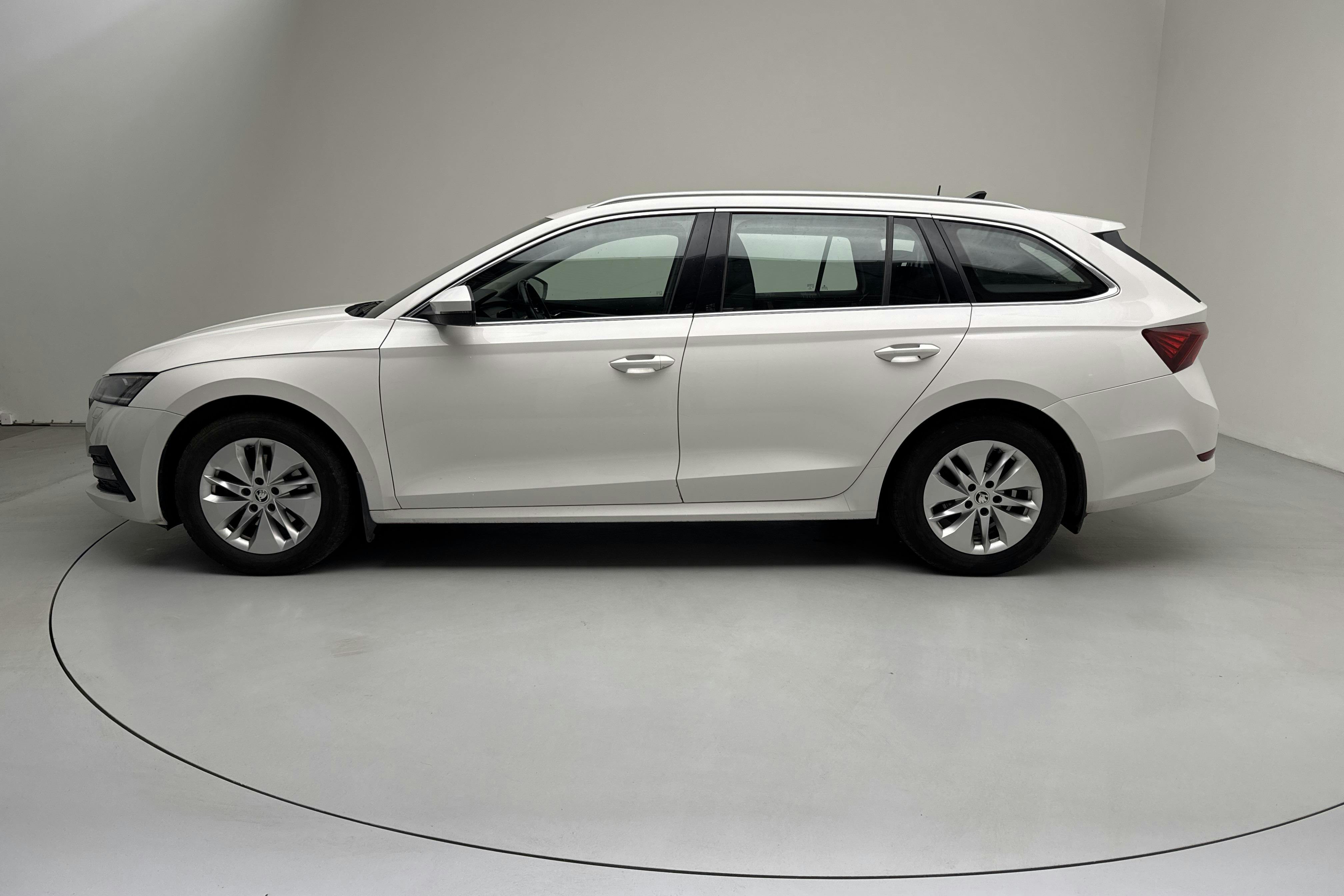 Skoda Octavia G-TEC 1.5 TSI Combi (130hk) - 20 980 mil - Automat - vit - 2021