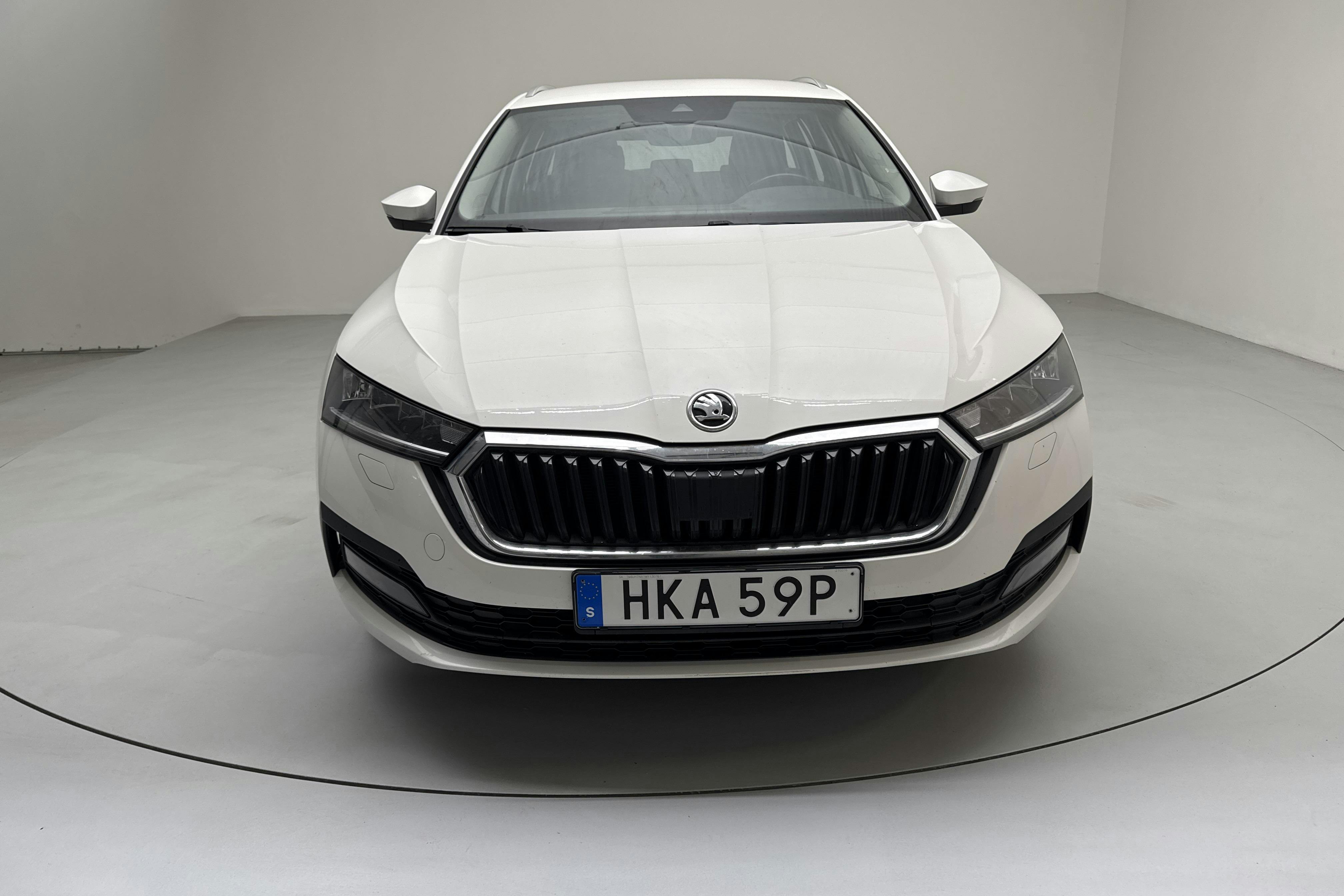 Skoda Octavia G-TEC 1.5 TSI Combi (130hk) - 20 980 mil - Automat - vit - 2021
