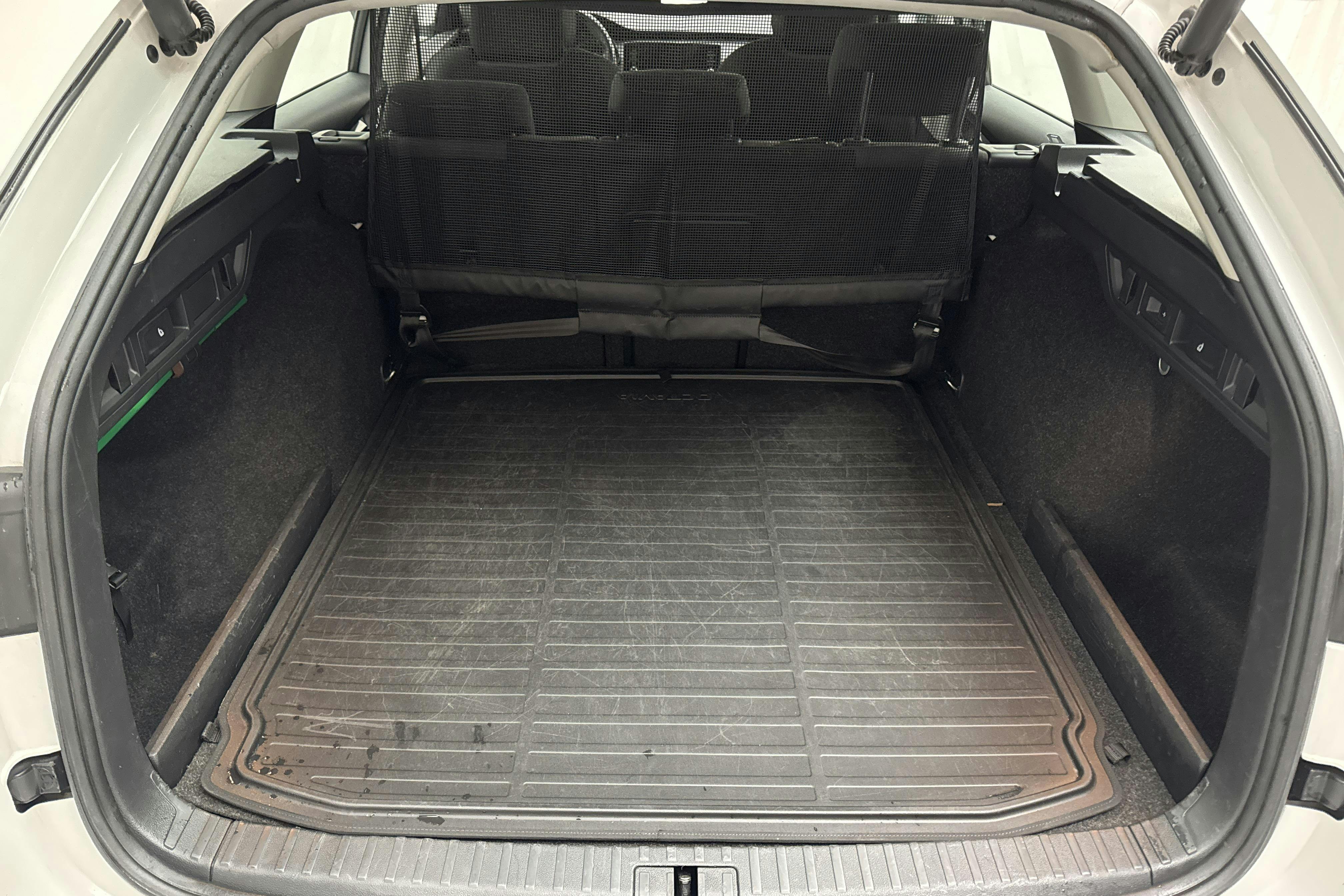 Skoda Octavia G-TEC 1.5 TSI Combi (130hk) - 251 030 km - Automatyczna - biały - 2021