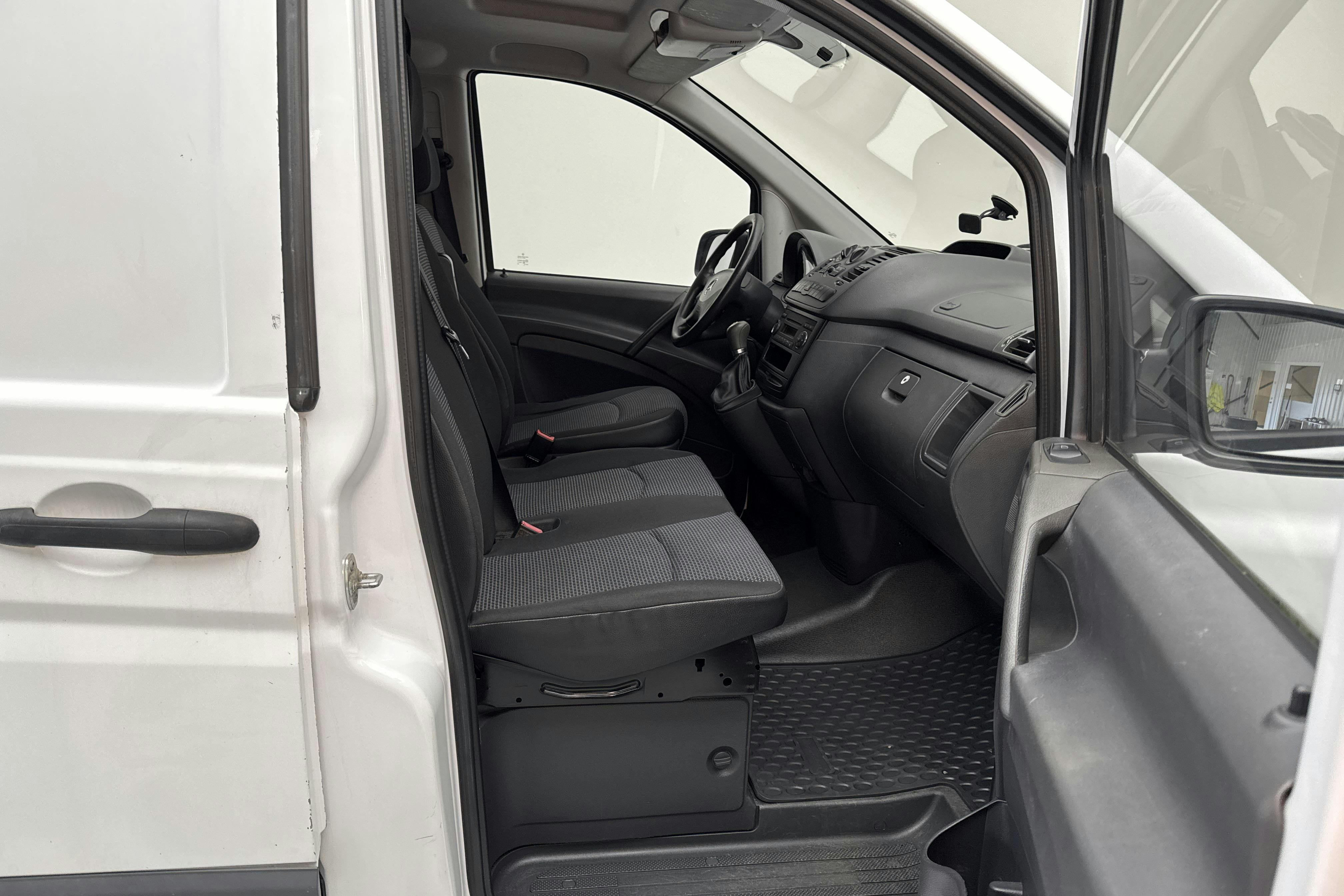 Mercedes Vito 113 CDI W639 (136hk) - 175 170 km - Automaattinen - valkoinen - 2012
