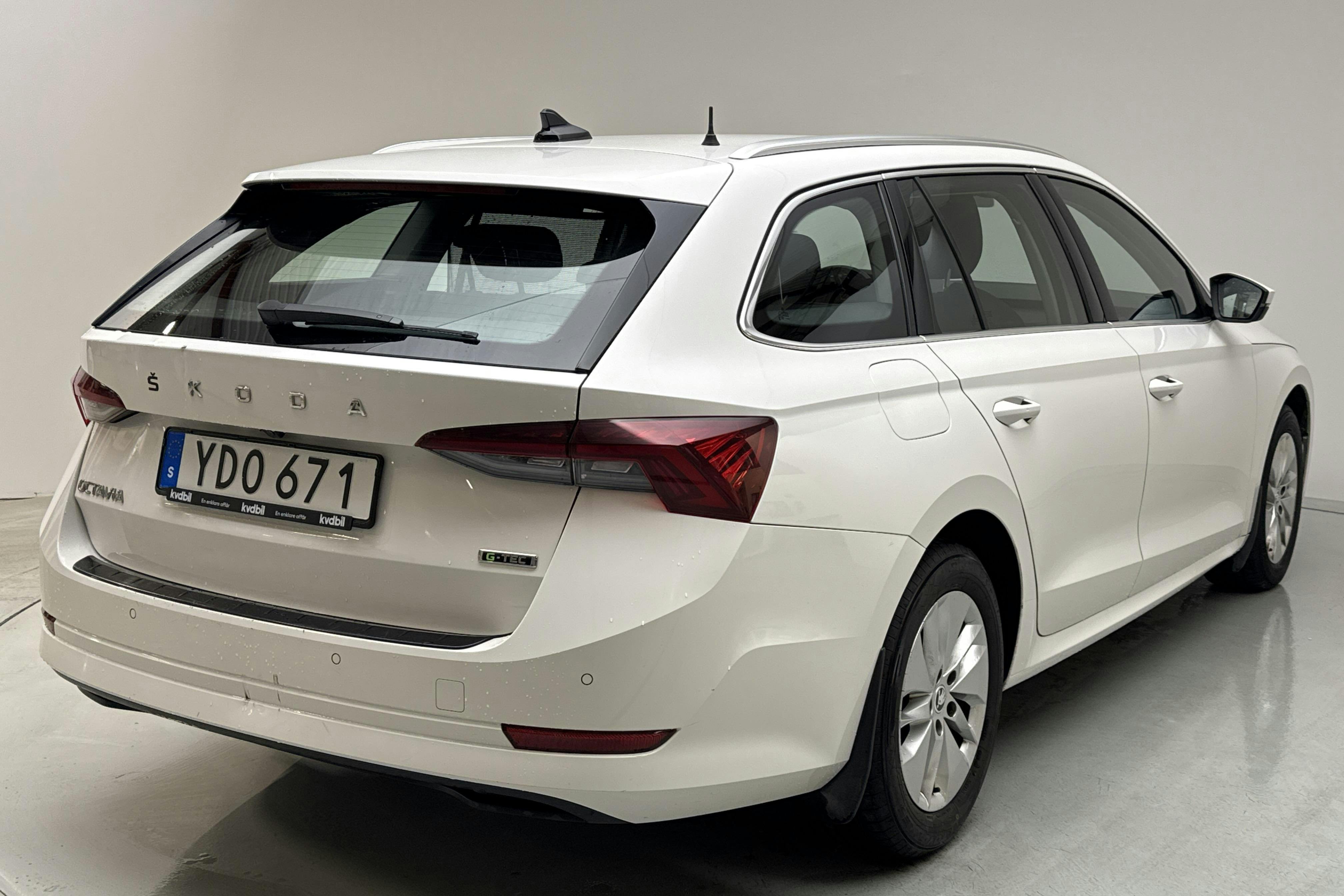 Skoda Octavia G-TEC 1.5 TSI Combi (130hk) - 20 143 mil - Automat - vit - 2021
