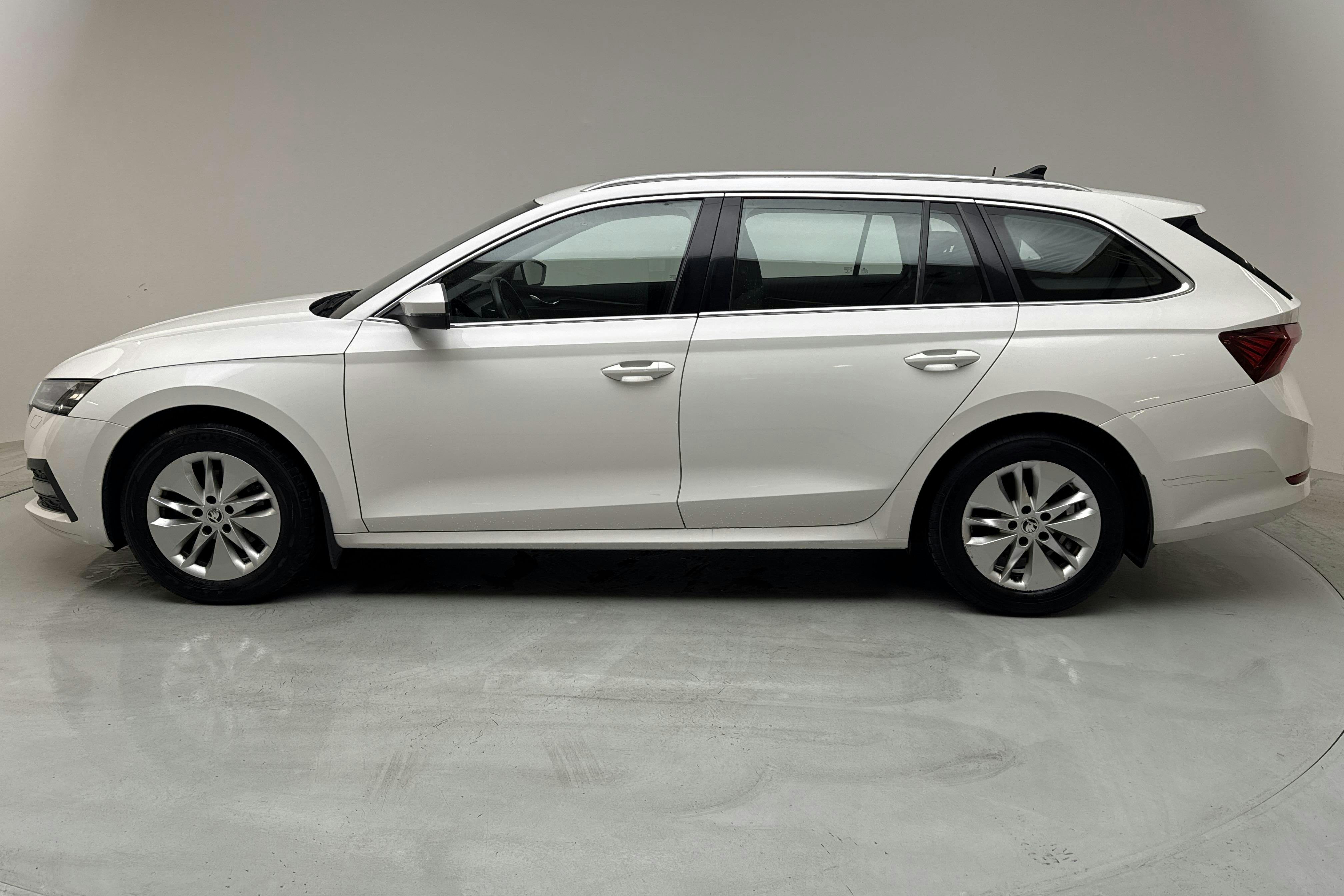 Skoda Octavia G-TEC 1.5 TSI Combi (130hk) - 20 143 mil - Automat - vit - 2021
