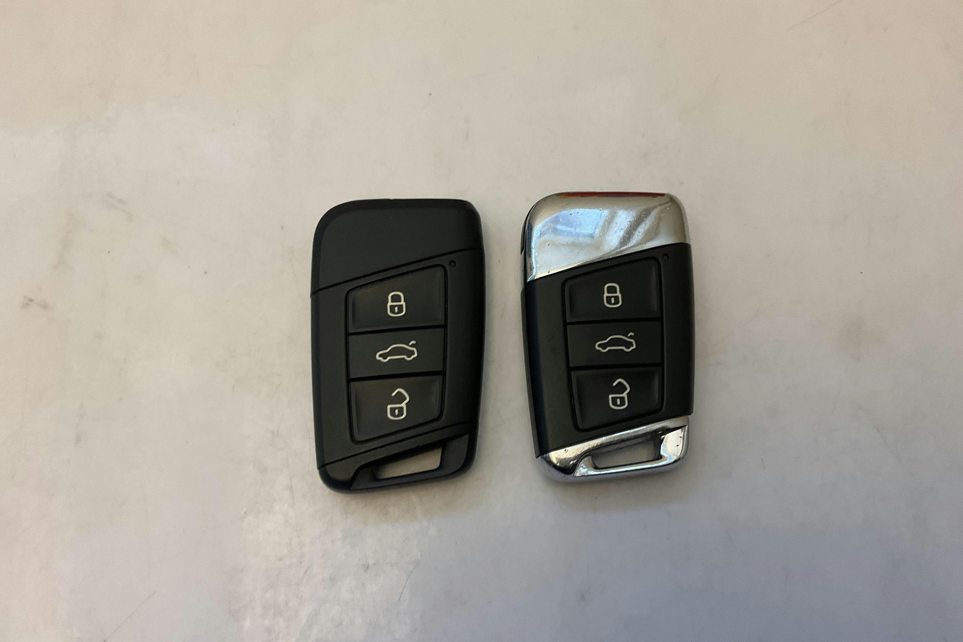 VW Passat 1.4 Plug-in-Hybrid Sportscombi (218hk) - 164 640 km - Automatic - white - 2018
