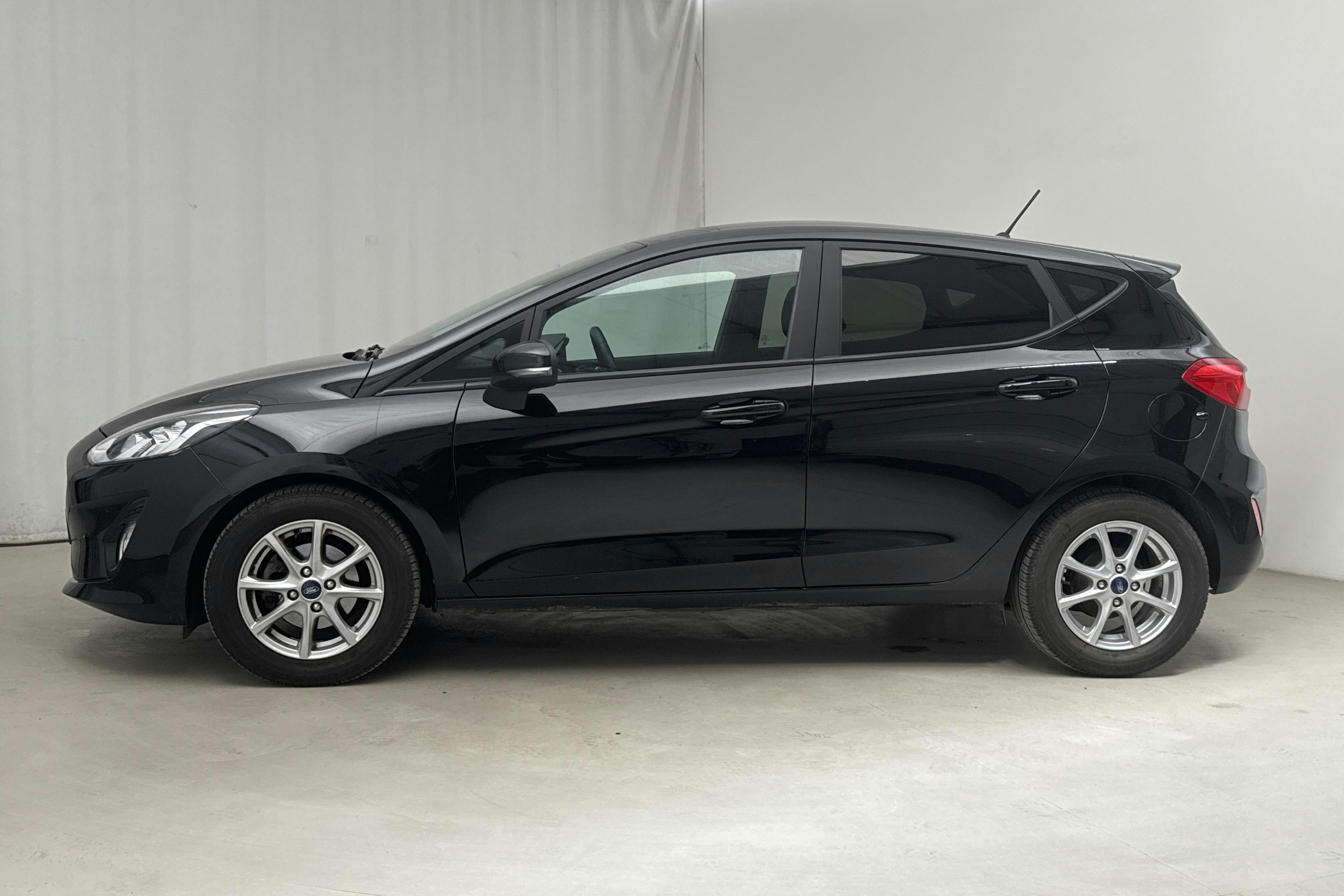 Ford Fiesta 1.0T EcoBoost 5dr (100hk) - 4 772 mil - Automat - svart - 2019
