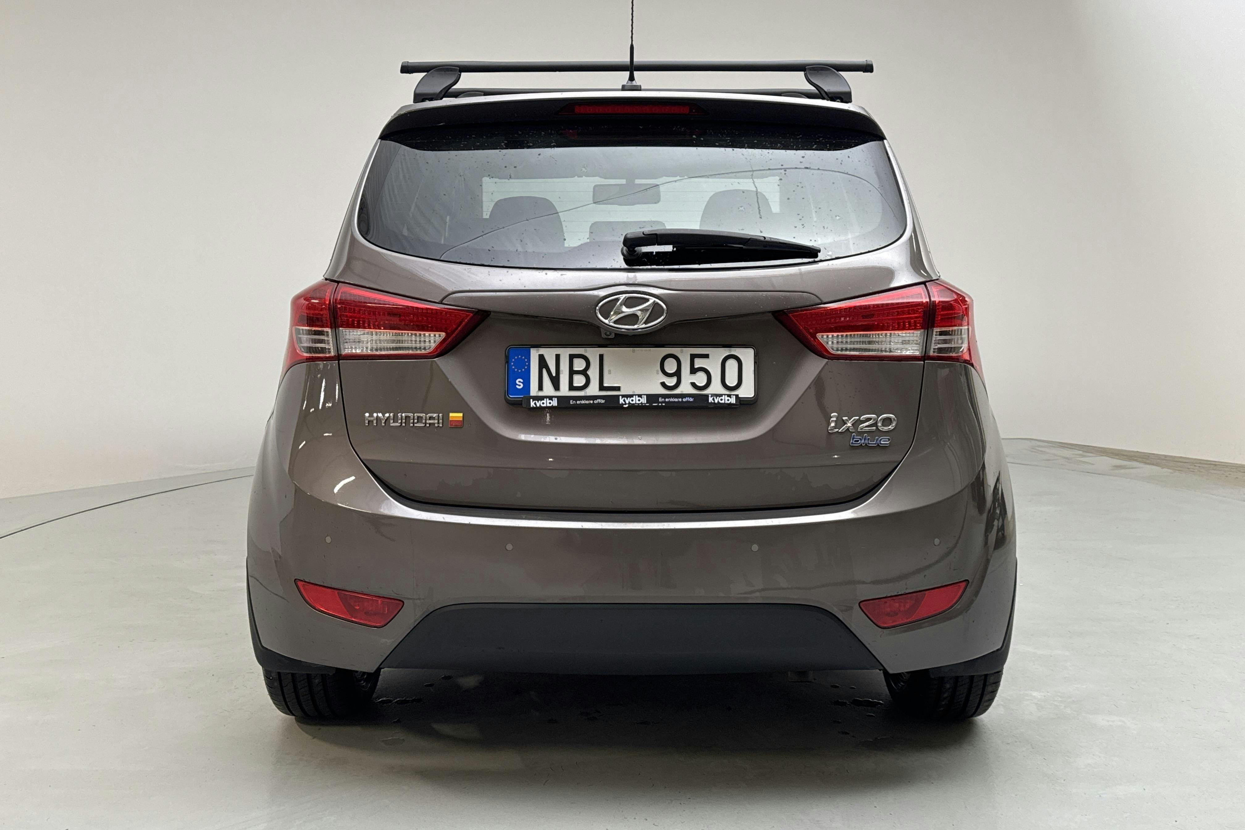 Hyundai ix20 1.6 CRDi (115hk) - 16 281 mil - Manuell - Light Brown - 2013