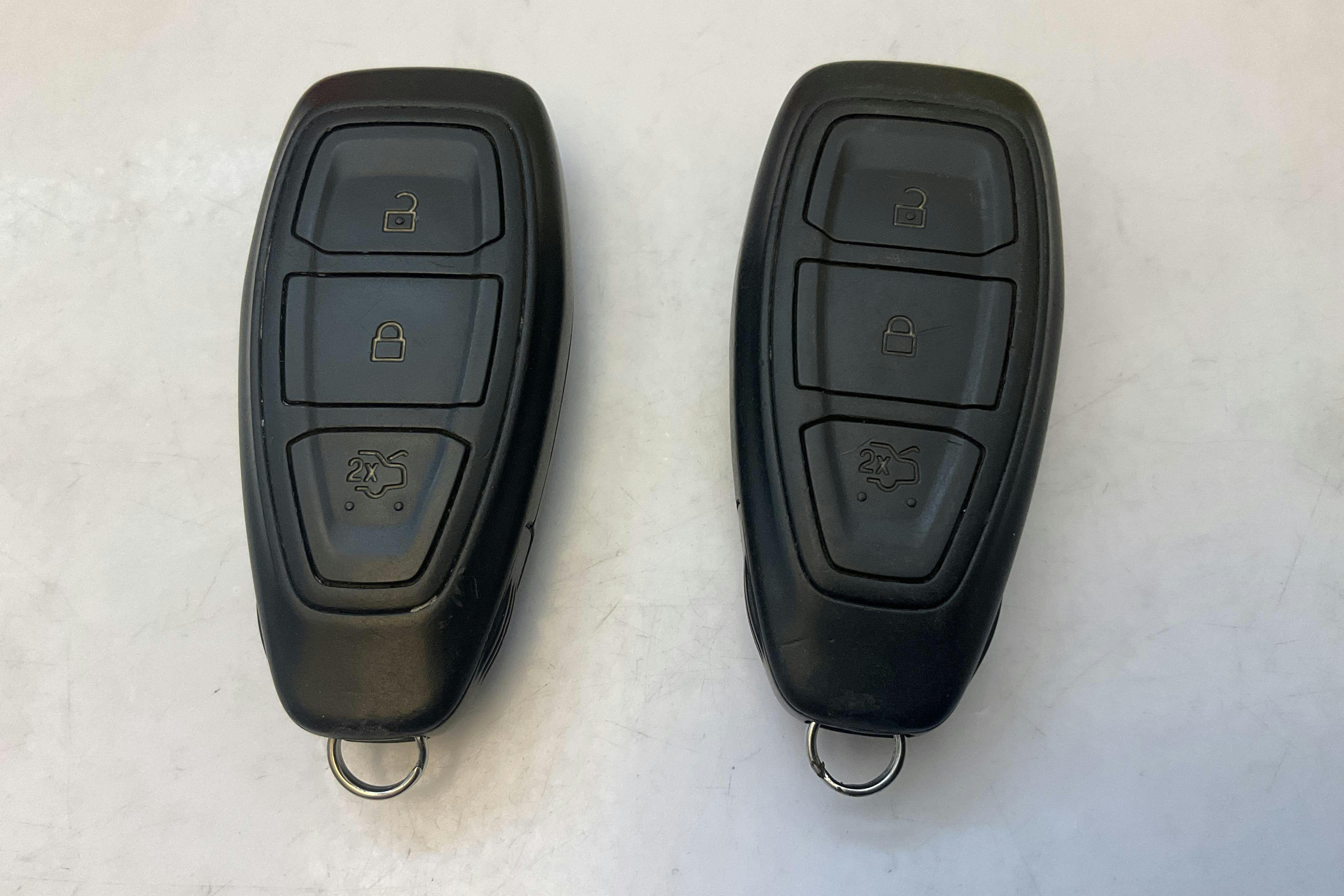 Ford Kuga 1.5 EcoBoost 2WD (150hk) - 121 290 km - Manualna - czarny - 2018