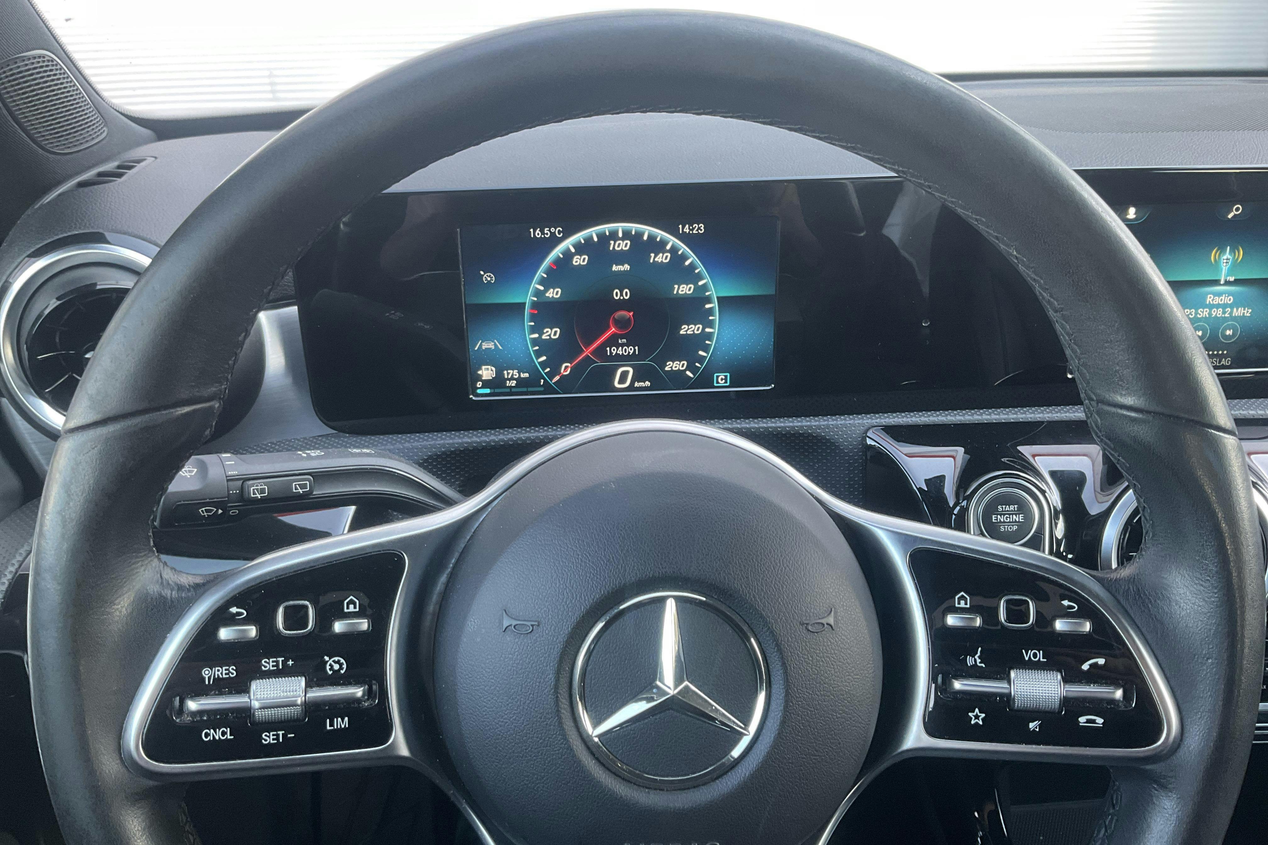 Mercedes A 180 5dr W177 (136hk) - 194 060 km - Manual - Dark Grey - 2019