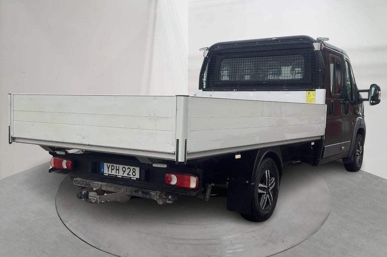 Peugeot Boxer 335 Dubbelhytt 2.0 BlueHDi 4x4 (165hk) - 206 480 km - Käsitsi - must - 2017