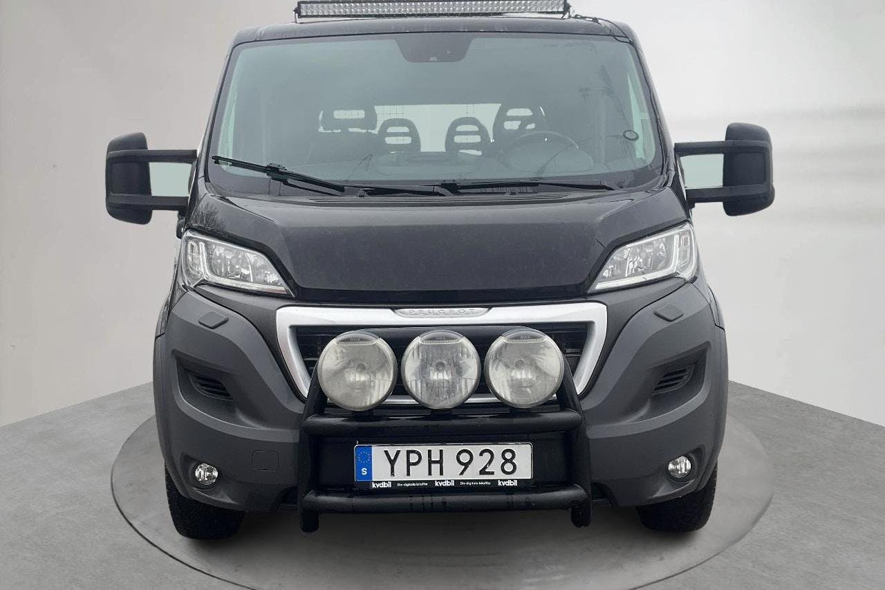 Peugeot Boxer 335 Dubbelhytt 2.0 BlueHDi 4x4 (165hk) - 206 480 km - Käsitsi - must - 2017