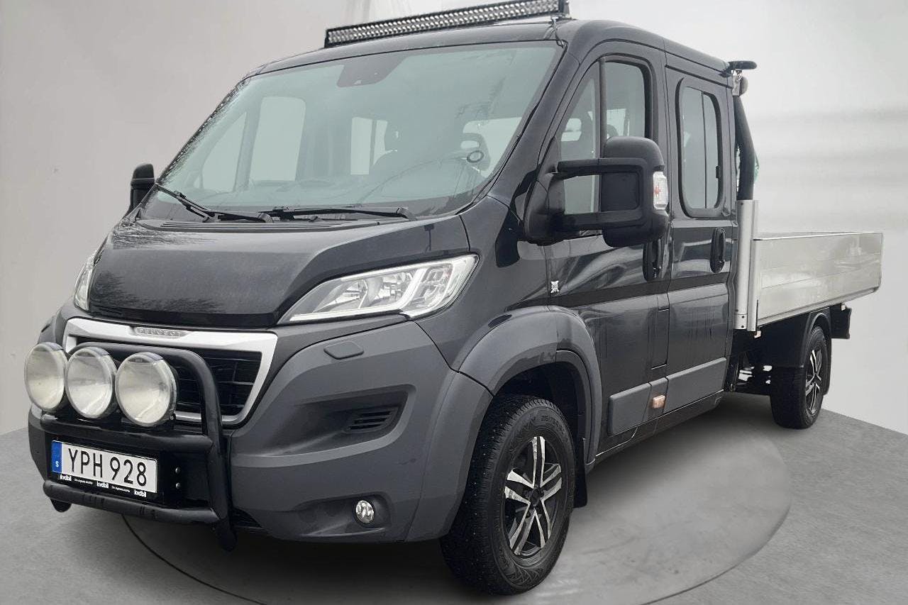 Peugeot Boxer 335 Dubbelhytt 2.0 BlueHDi 4x4 (165hk) - 206 480 km - Käsitsi - must - 2017