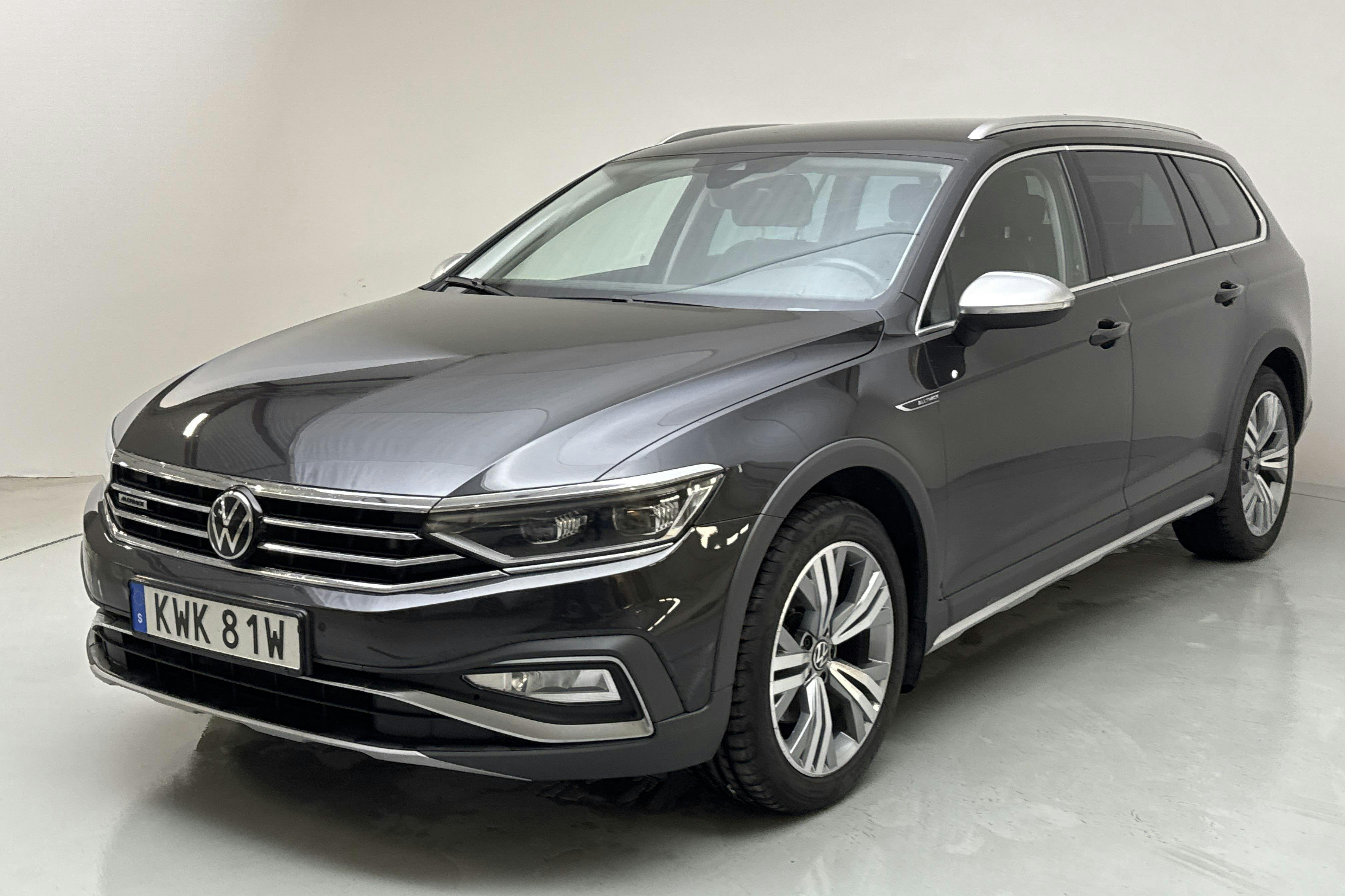 VW Passat Alltrack 2.0 TDI Sportscombi 4Motion (200hk) - 127 610 km - Automatic - Dark Grey - 2022