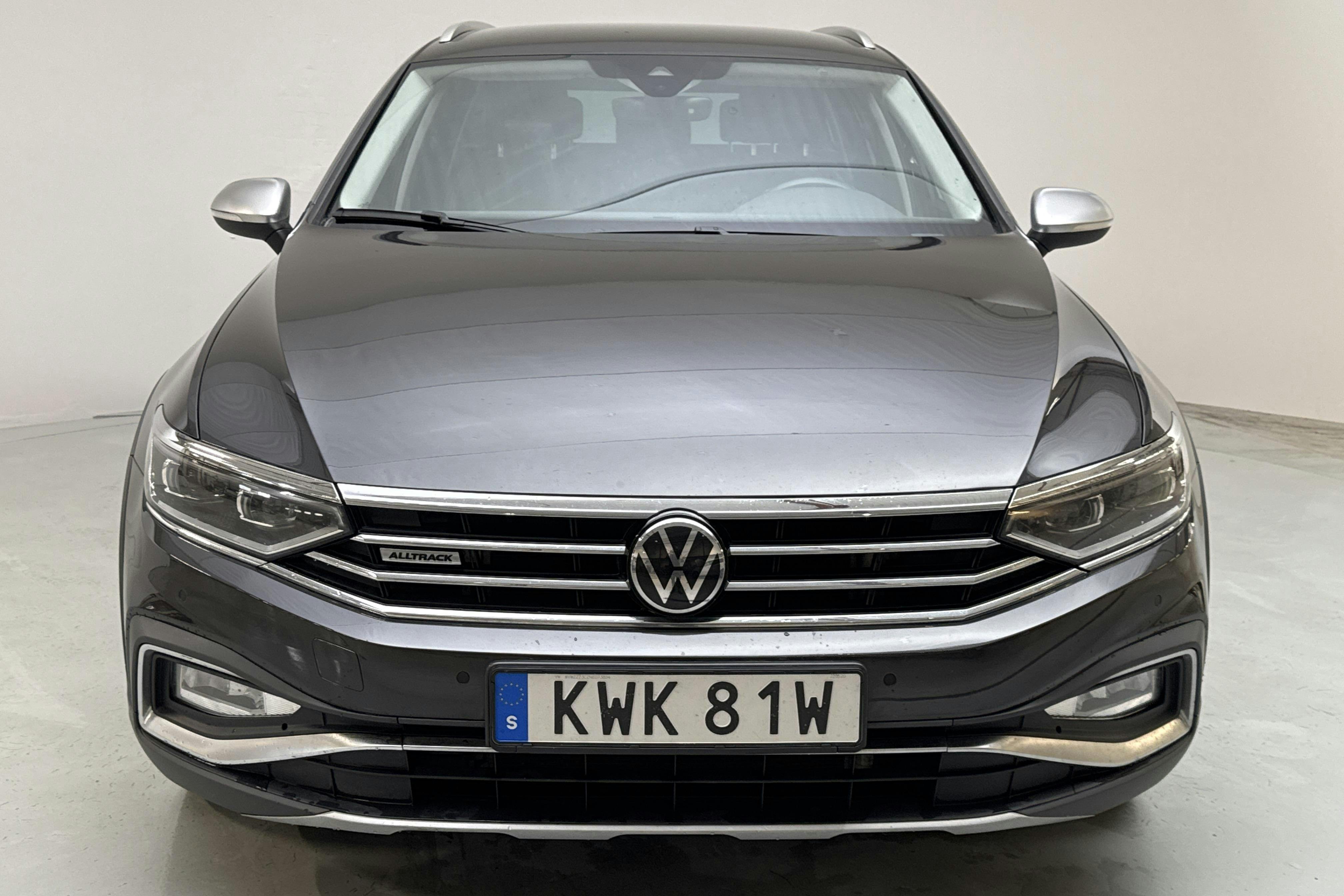 VW Passat Alltrack 2.0 TDI Sportscombi 4Motion (200hk) - 127 610 km - Automatic - Dark Grey - 2022