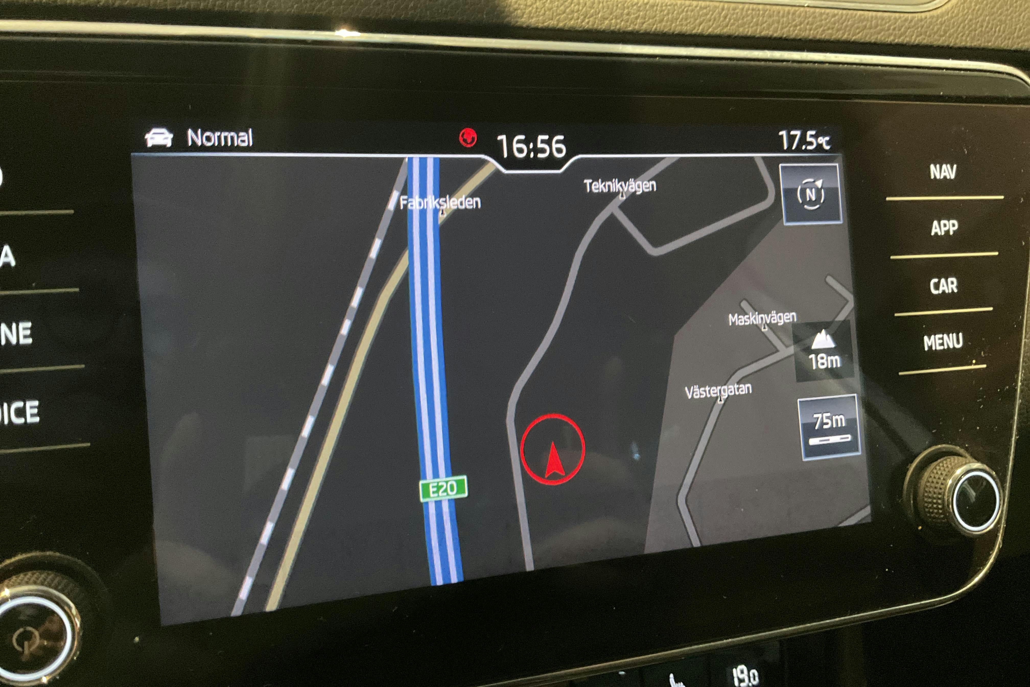 Skoda Superb 2.0 TDI 4x4 Kombi (190hk) - 173 280 km - Automaatne - valge - 2020