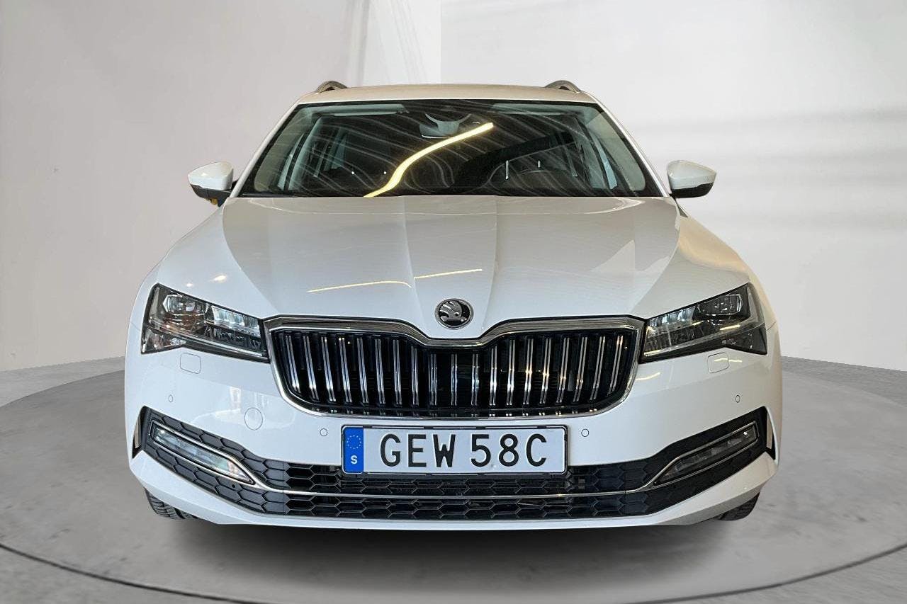 Skoda Superb 2.0 TDI 4x4 Kombi (190hk) - 173 280 km - Automaatne - valge - 2020