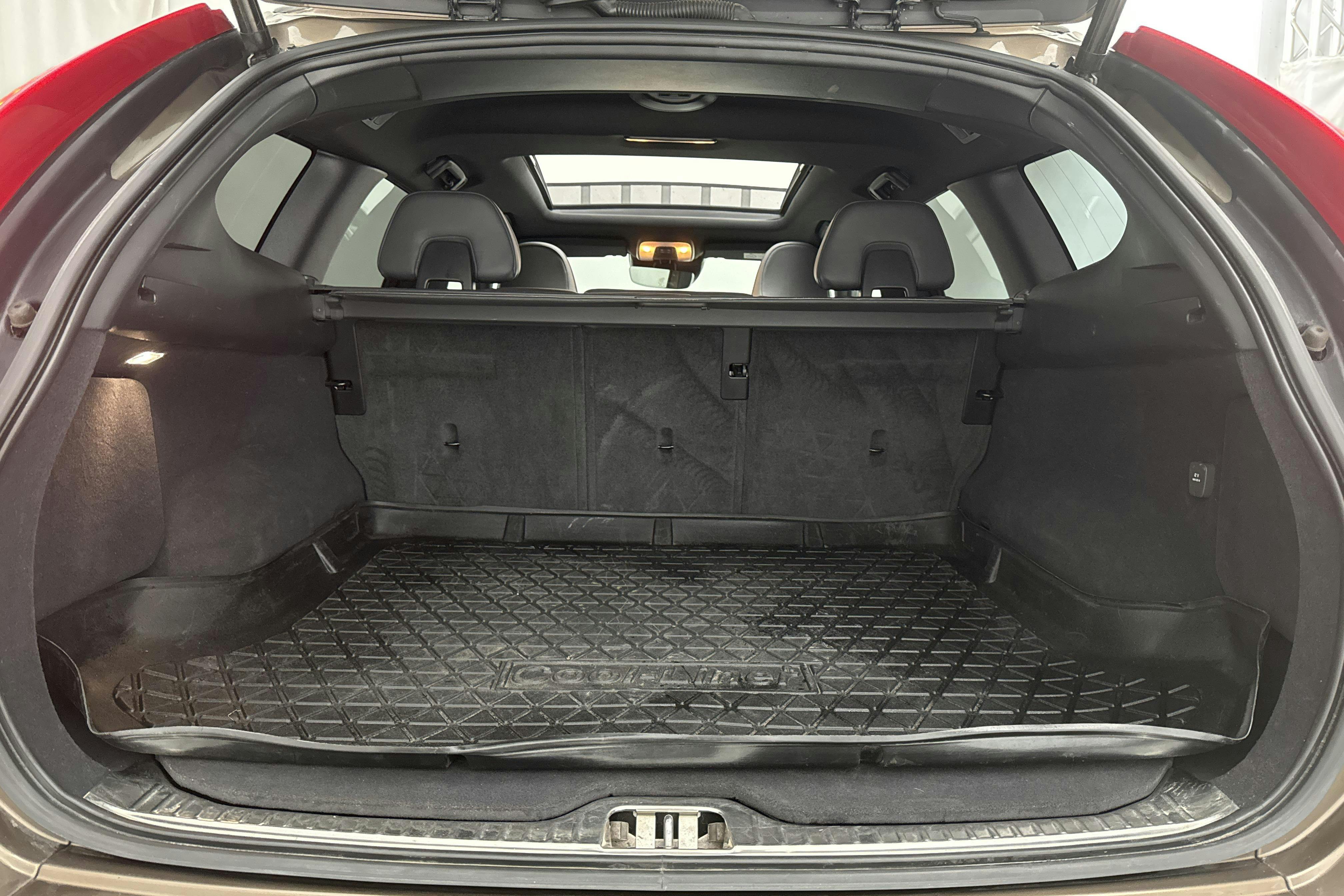 Volvo XC60 D4 AWD (190hk) - 152 080 km - Automatic - brown - 2017