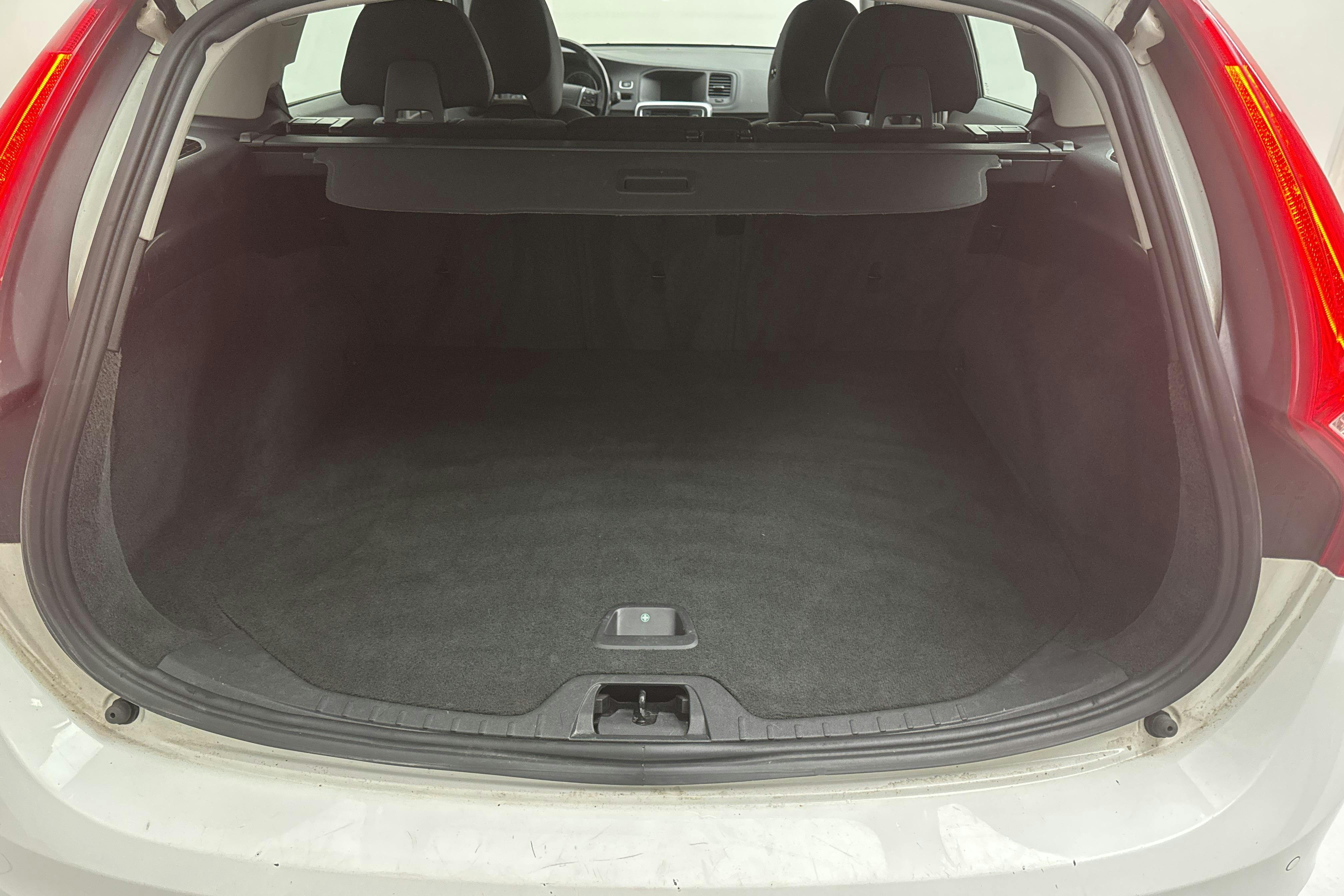 Volvo V60 D2 (115hk) - 28 818 mil - Manuell - vit - 2013