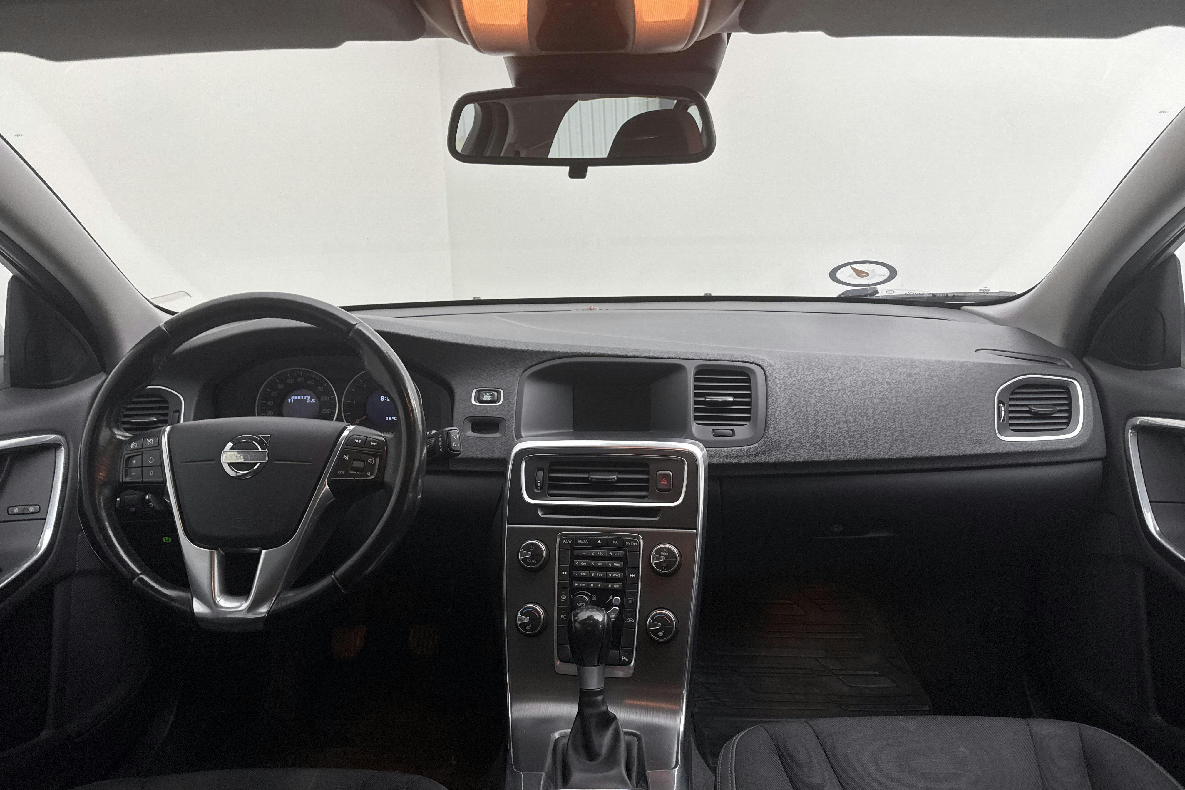 Volvo V60 D2 (115hk) - 28 818 mil - Manuell - vit - 2013