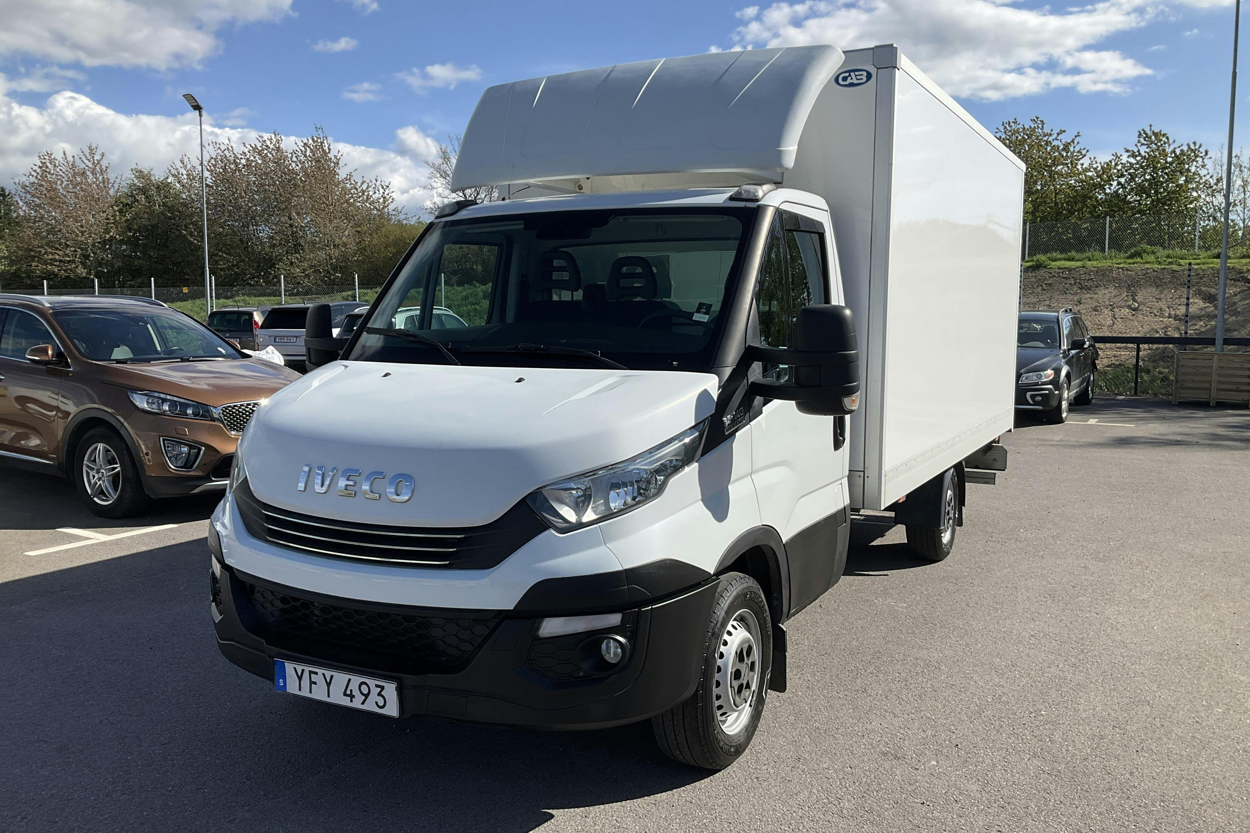 Iveco Daily 35 2.3 Volymskåp (136hk) - 11 002 mil - Automat - vit - 2017