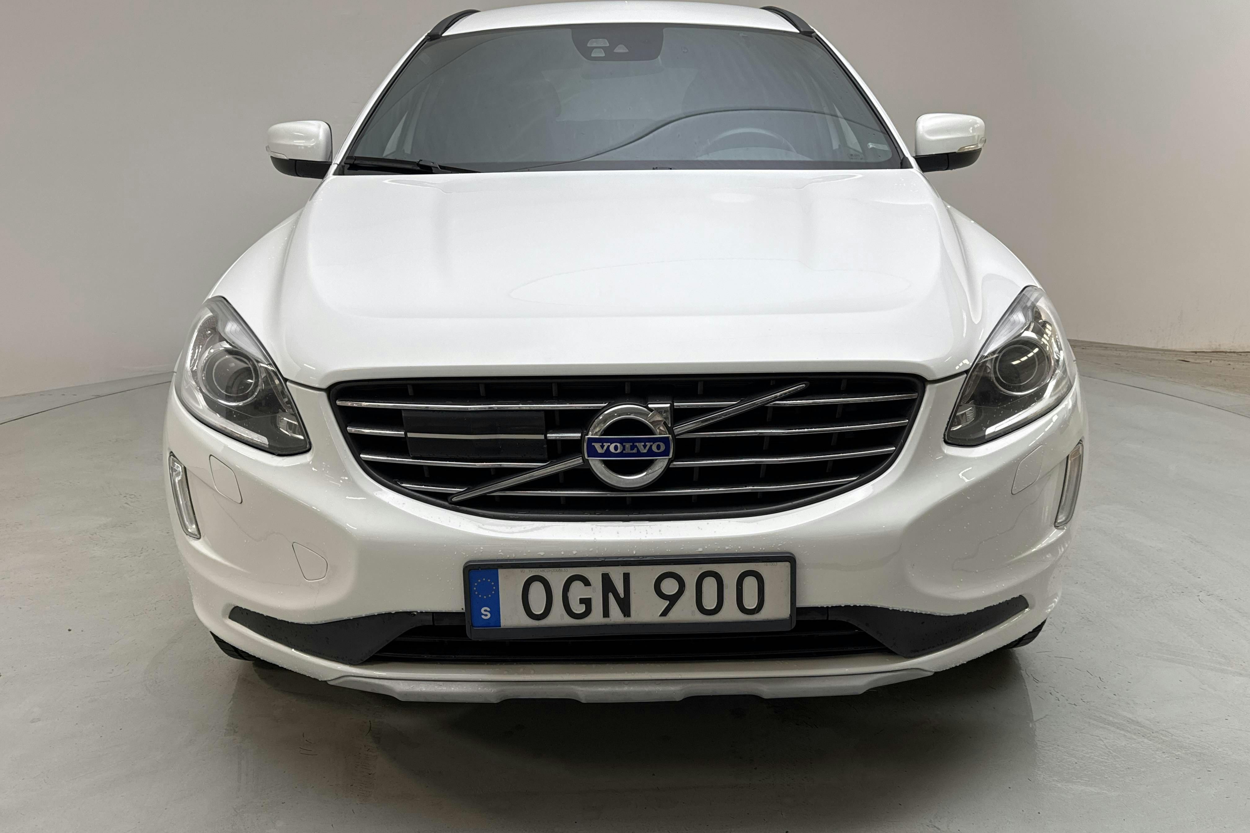 Volvo XC60 D4 2WD (190hk) - 196 170 km - Automatic - white - 2017
