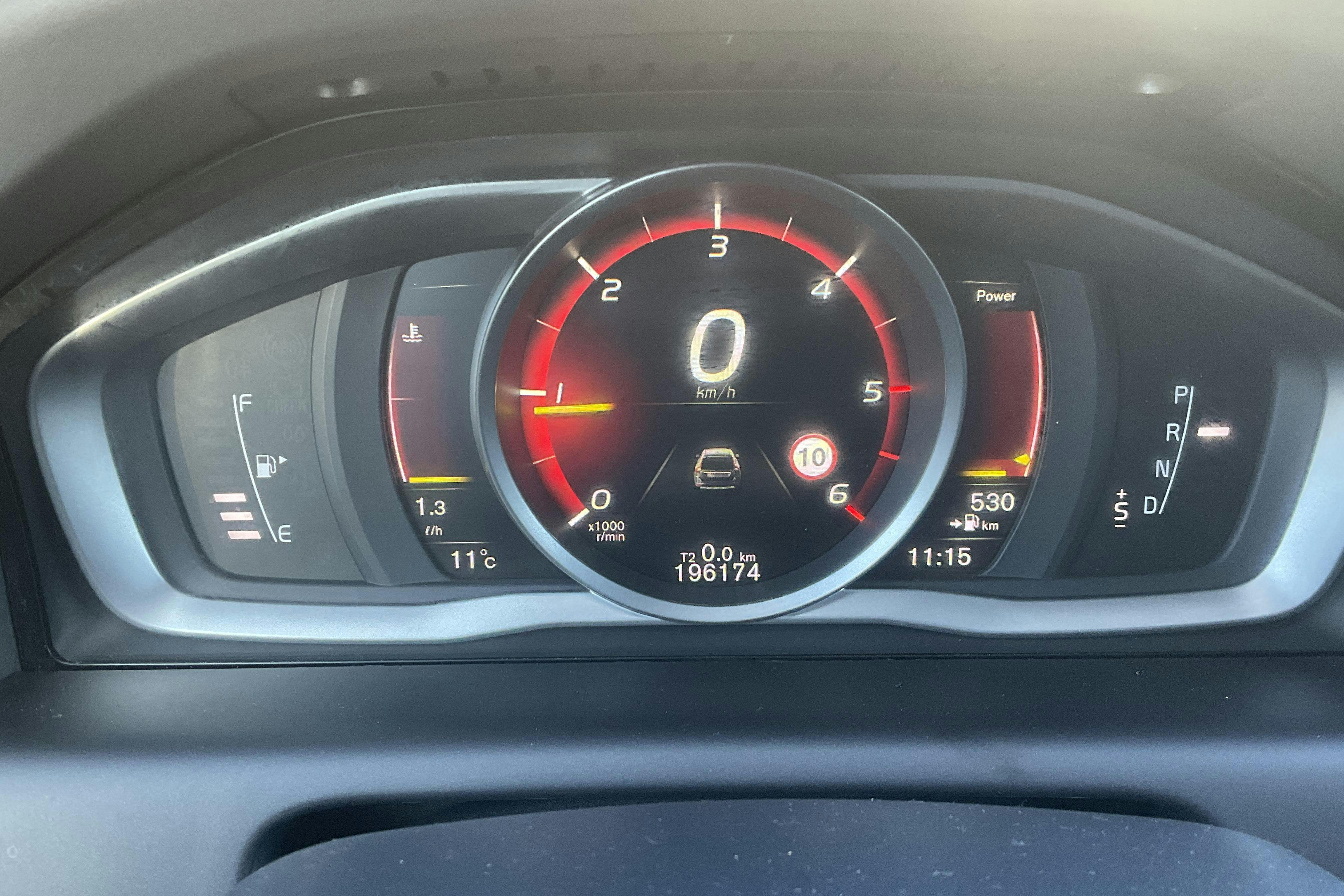 Volvo XC60 D4 2WD (190hk) - 196 170 km - Automatic - white - 2017