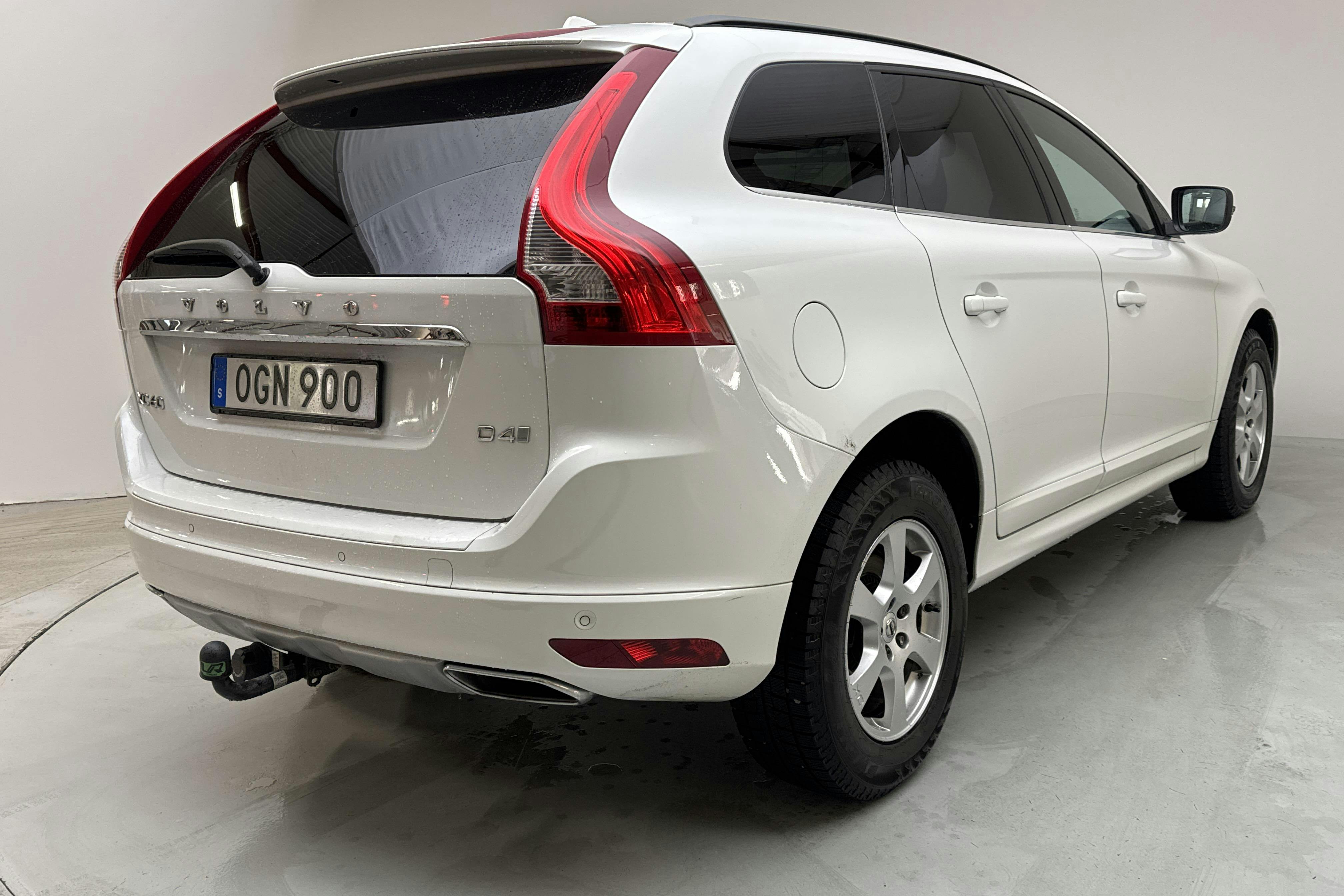 Volvo XC60 D4 2WD (190hk) - 196 170 km - Automatic - white - 2017