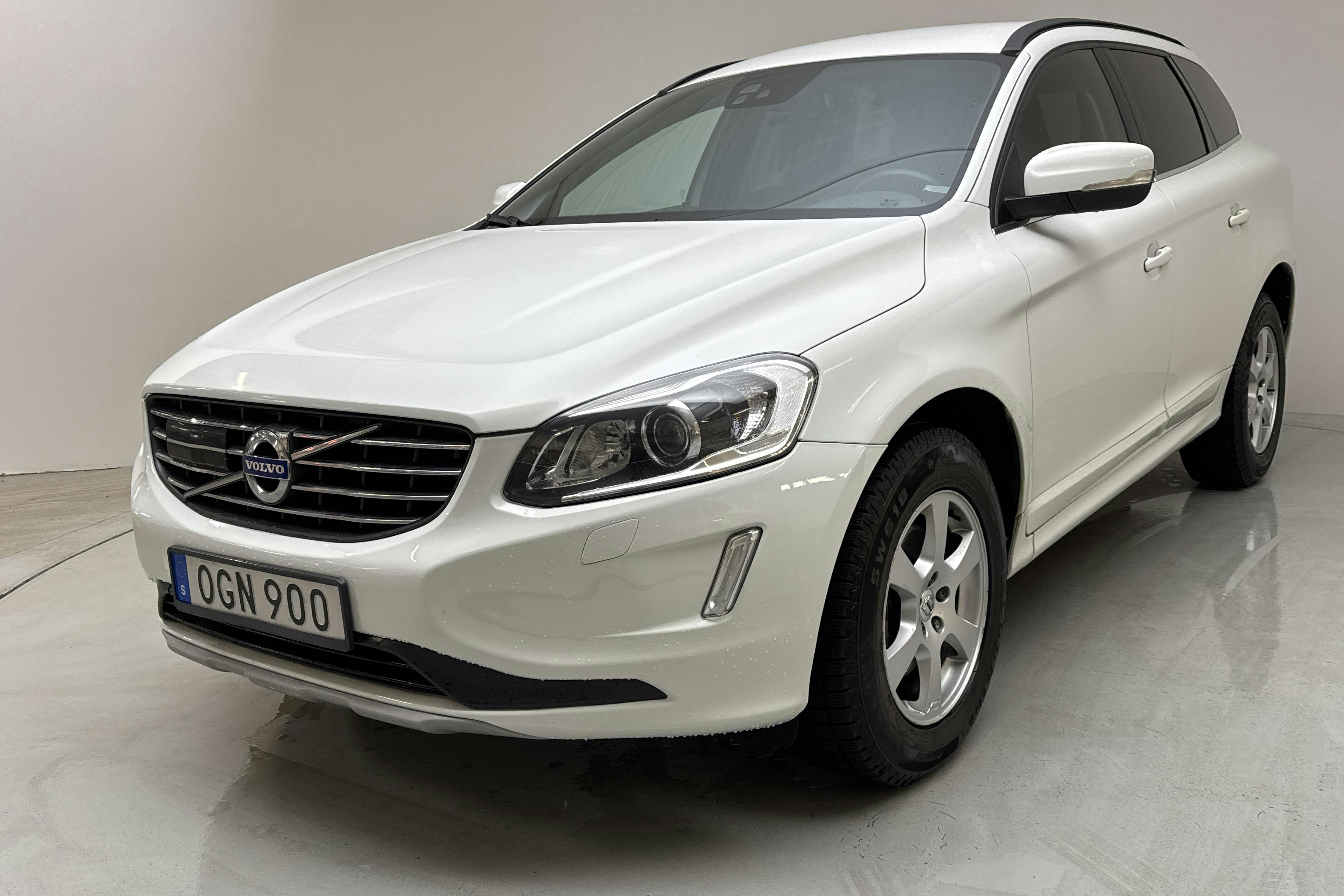 Volvo XC60 D4 2WD (190hk) - 196 170 km - Automatic - white - 2017