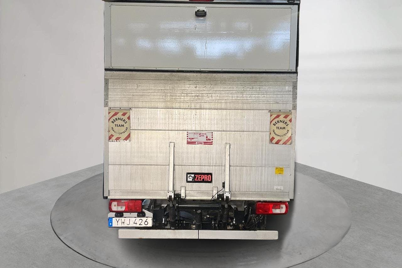 VW Crafter 35 2.0 TDI Volymskåp 4Motion (177hk) - 16 720 mil - Automat - vit - 2019