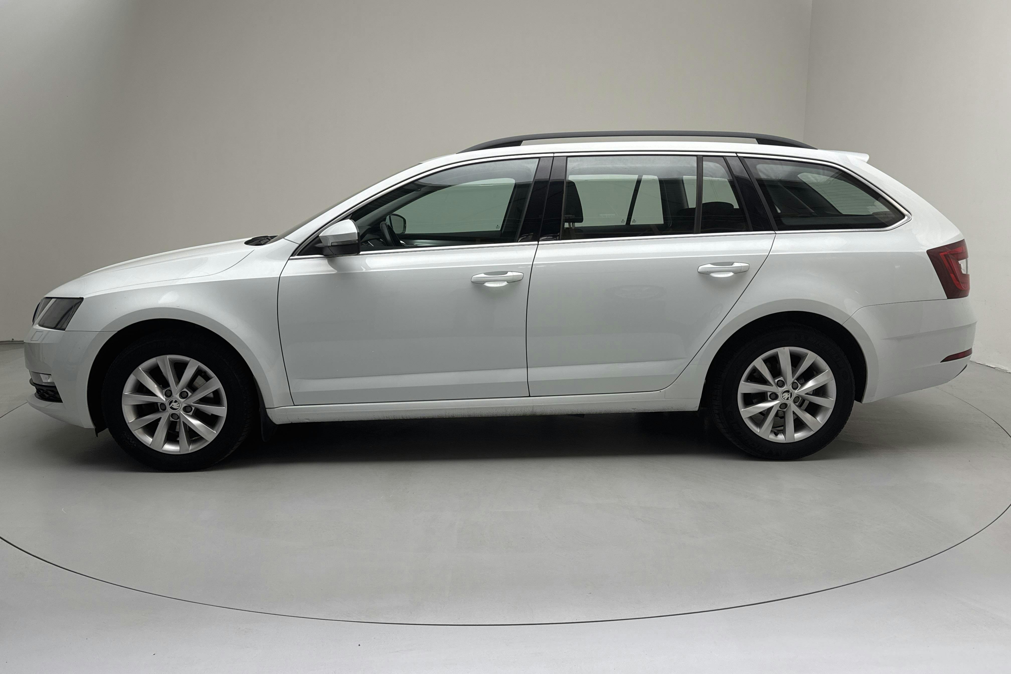 Skoda Octavia III 1.5 TSI G-TEC Combi (130hk) - 55 690 km - Automaattinen - valkoinen - 2020