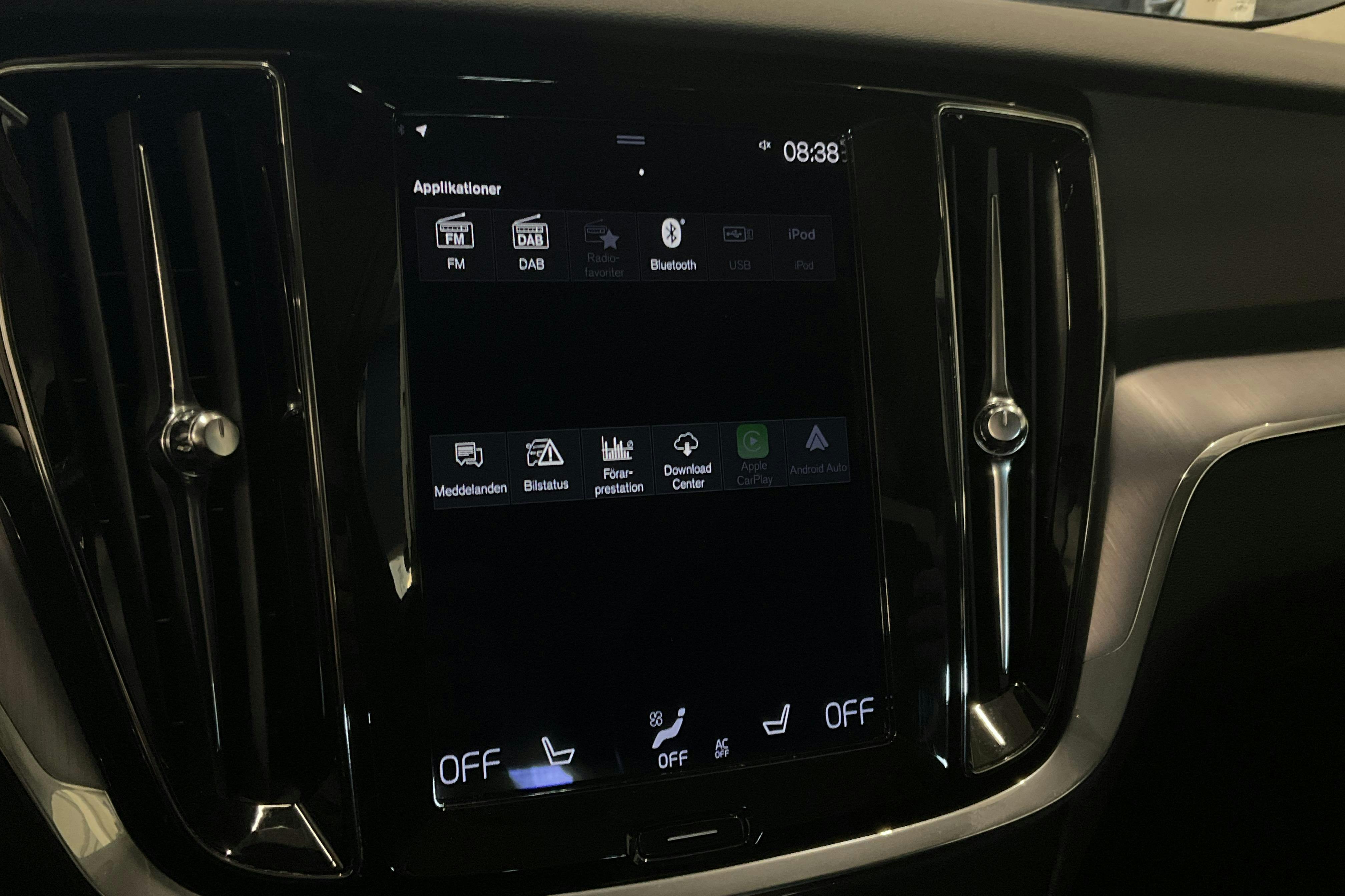 Volvo V60 T6 AWD Recharge (350hk) - 6 106 mil - Automat - vit - 2022