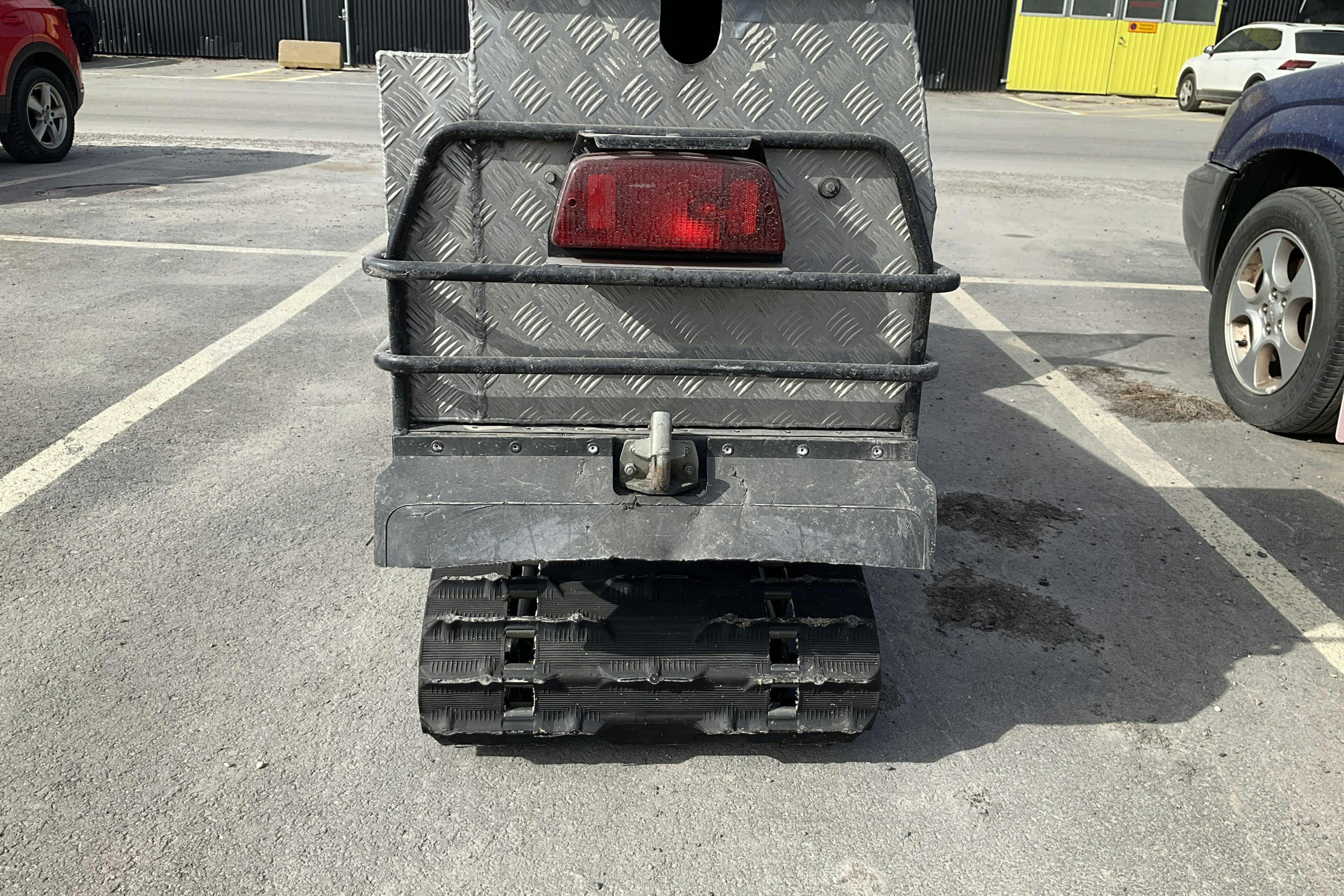 LYNX GLX 6900 FCE Snöskoter (Rep.Objekt) - 12 890 km - Automatyczna - 2001