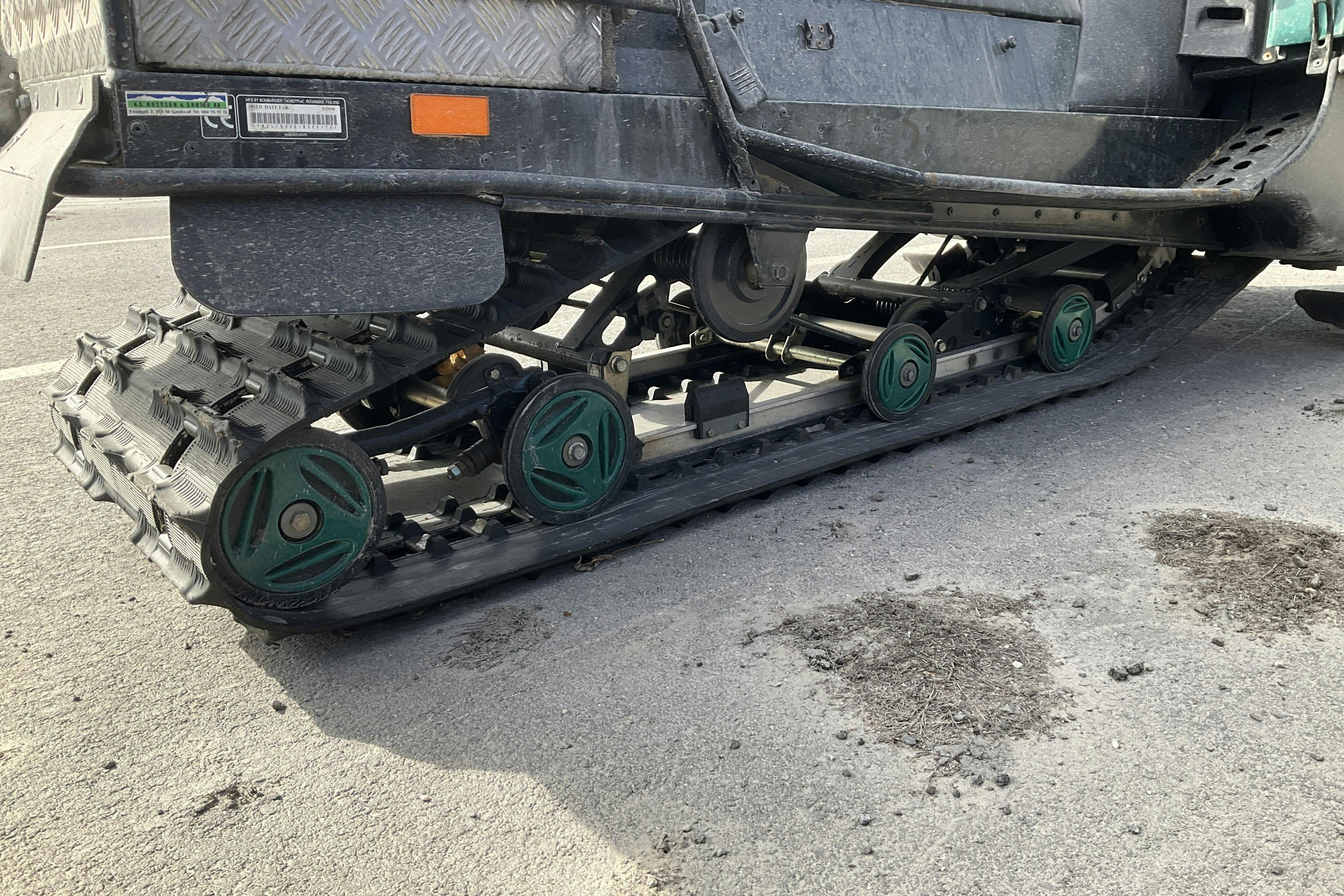 LYNX GLX 6900 FCE Snöskoter (Rep.Objekt) - 12 890 km - Automatyczna - 2001